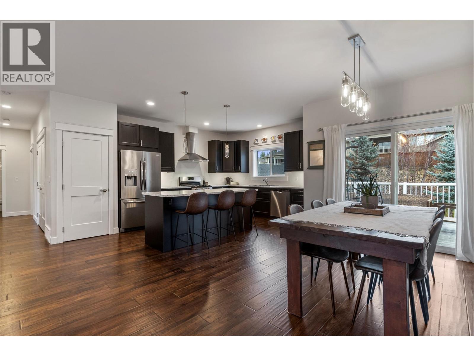 1140 23 Street Se, Salmon Arm, British Columbia  V1E 0C7 - Photo 5 - 10370118