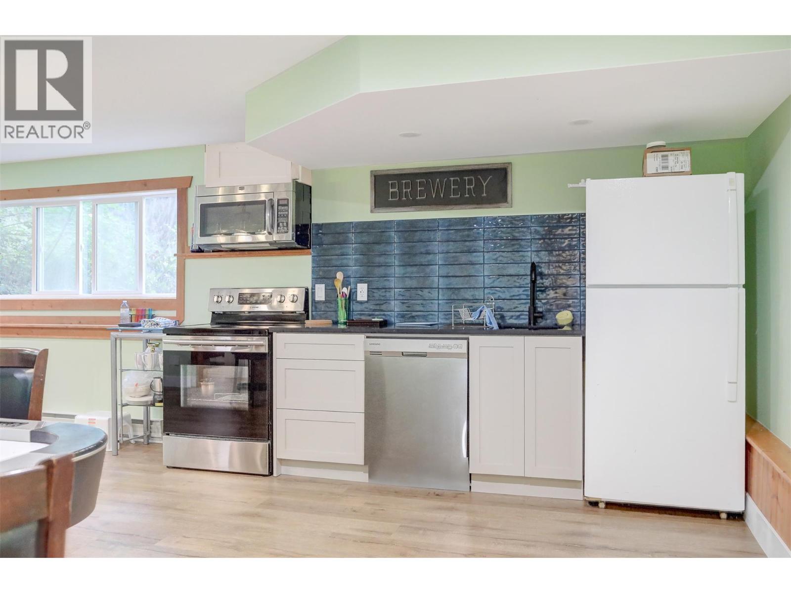 3525 Mckellar Road, West Kelowna, British Columbia  V4T 1W1 - Photo 18 - 10369996