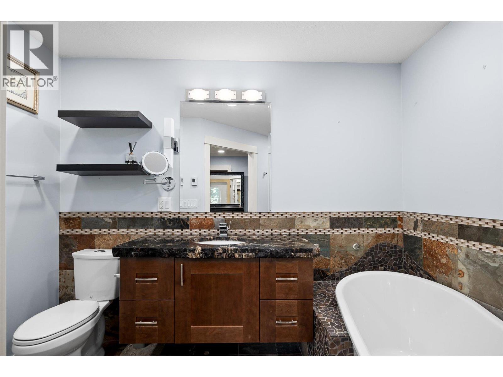 12313 Kalavista Drive, Coldstream, British Columbia  V1B 1K7 - Photo 14 - 10362742