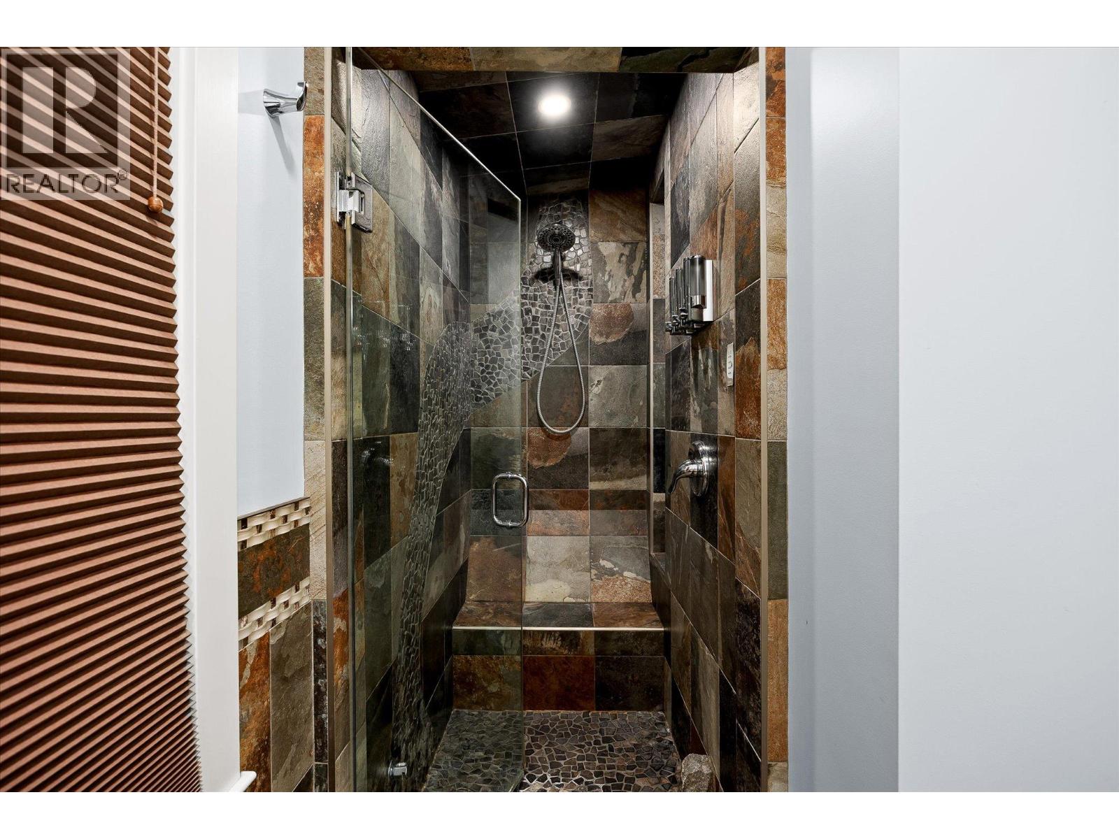 12313 Kalavista Drive, Coldstream, British Columbia  V1B 1K7 - Photo 16 - 10362742