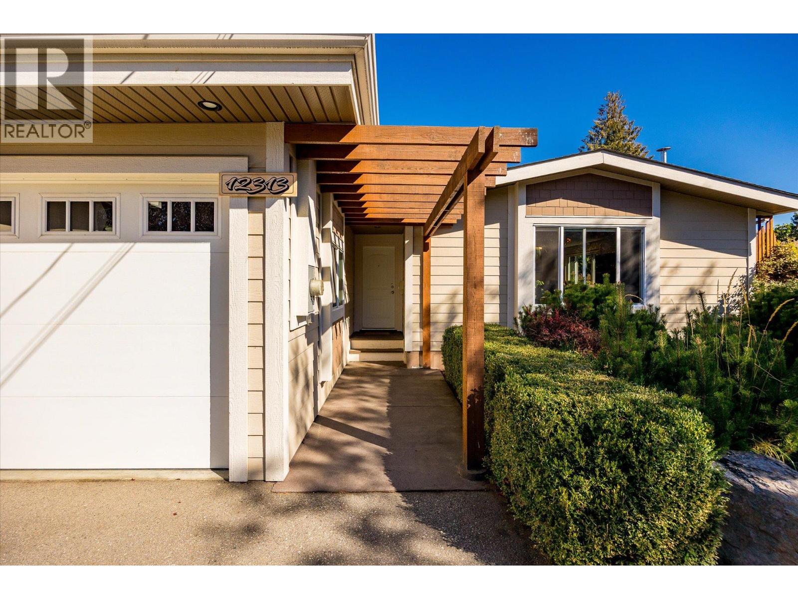 12313 Kalavista Drive, Coldstream, British Columbia  V1B 1K7 - Photo 4 - 10362742