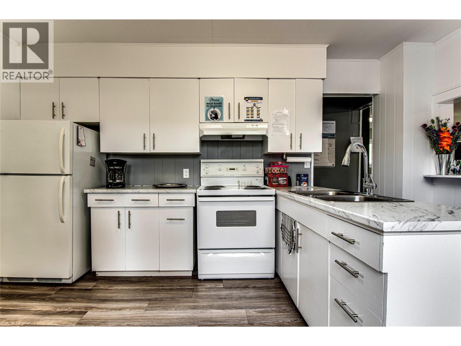 5484 25 Avenue Unit# 61, Vernon, British Columbia  V1T 7A8 - Photo 34 - 10370233