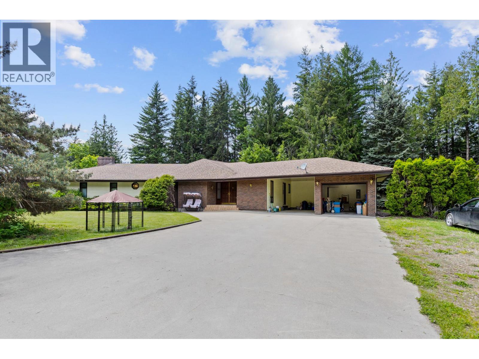 6210 50 Street Ne, Salmon Arm, British Columbia  V1E 3A6 - Photo 2 - 10370155