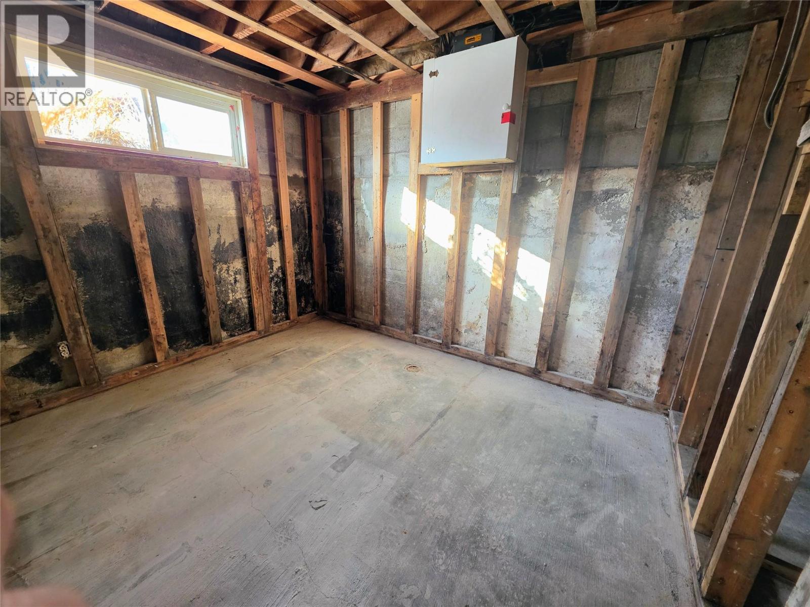 1866 Cole Street, Fruitvale, British Columbia  V0G 1L0 - Photo 12 - 10370266