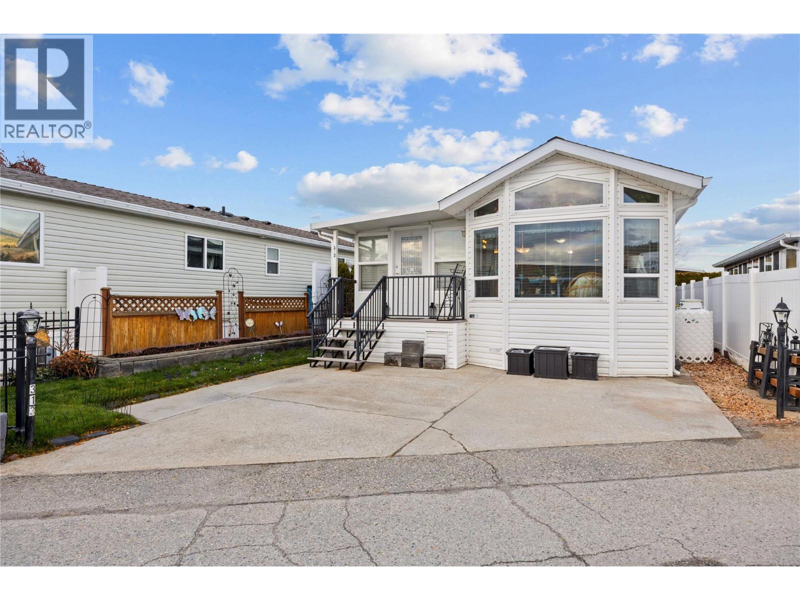 415 Commonwealth Road Unit# 313, kelowna, British Columbia