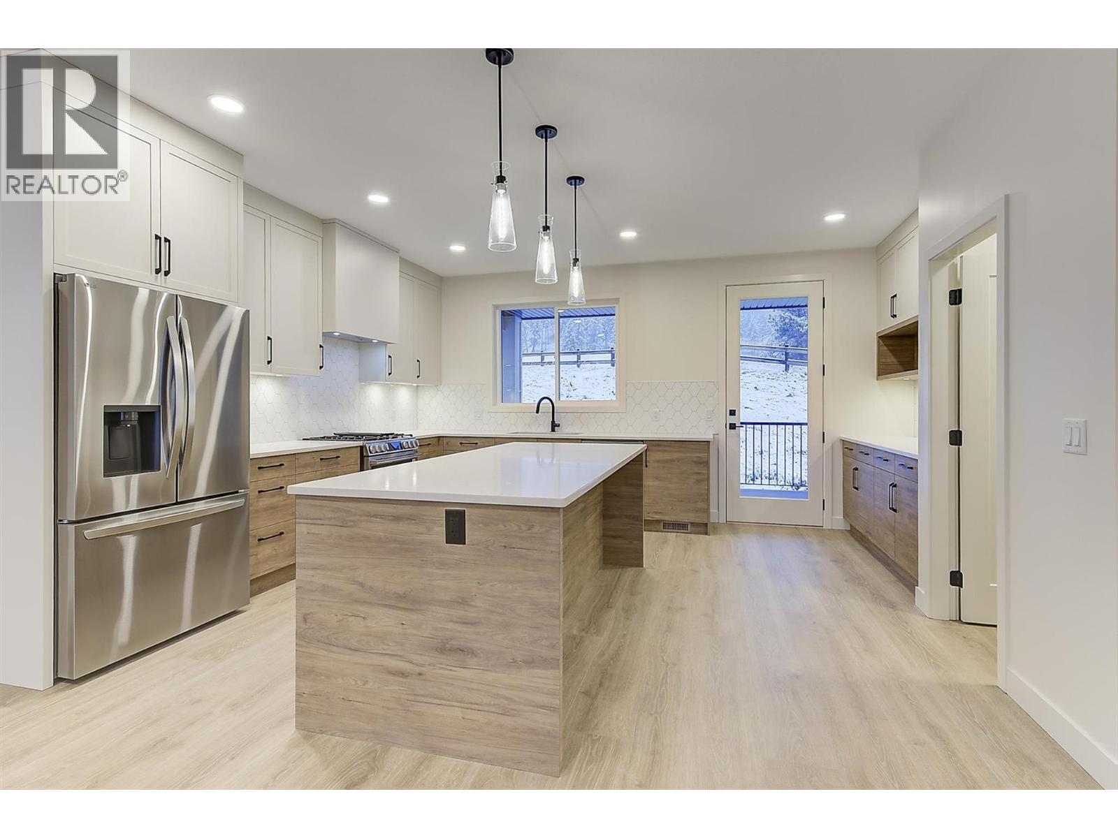 2115 Montenegro Drive, Kelowna, British Columbia  V1P 0B2 - Photo 21 - 10369681