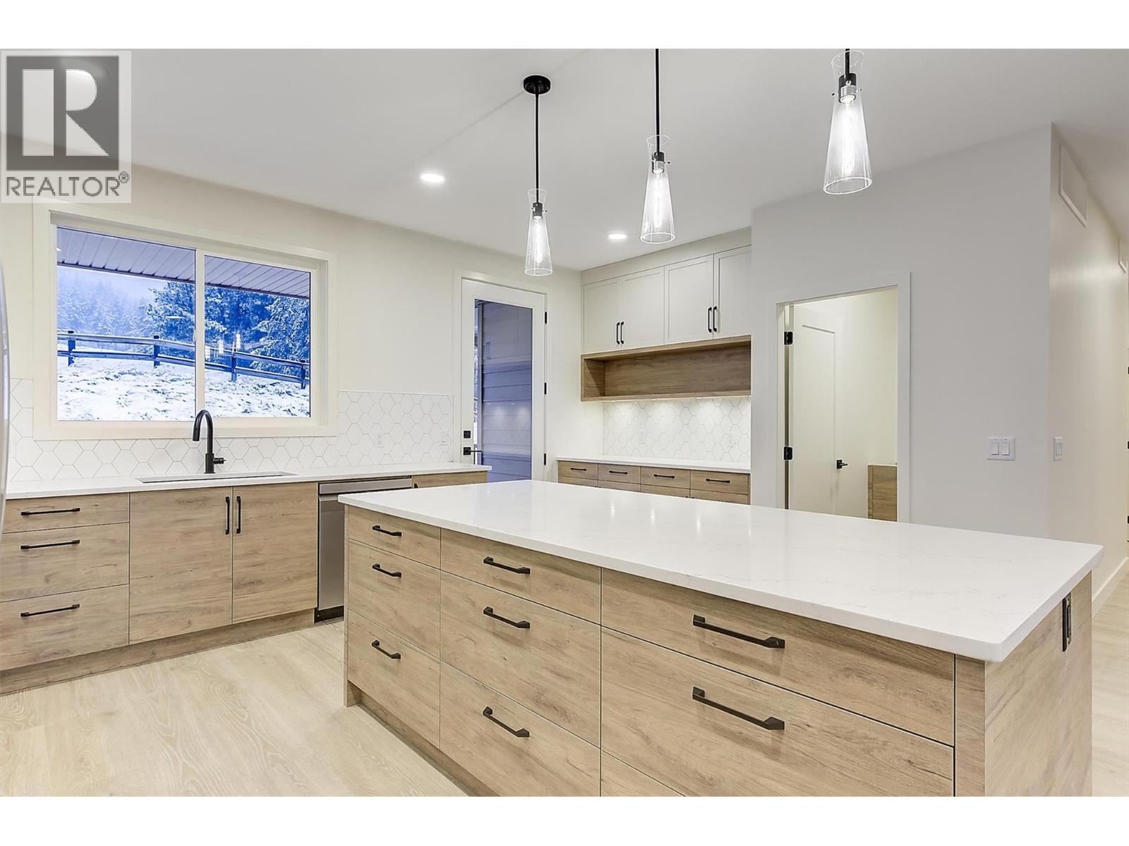 2115 Montenegro Drive, Kelowna, British Columbia  V1P 0B2 - Photo 22 - 10369681
