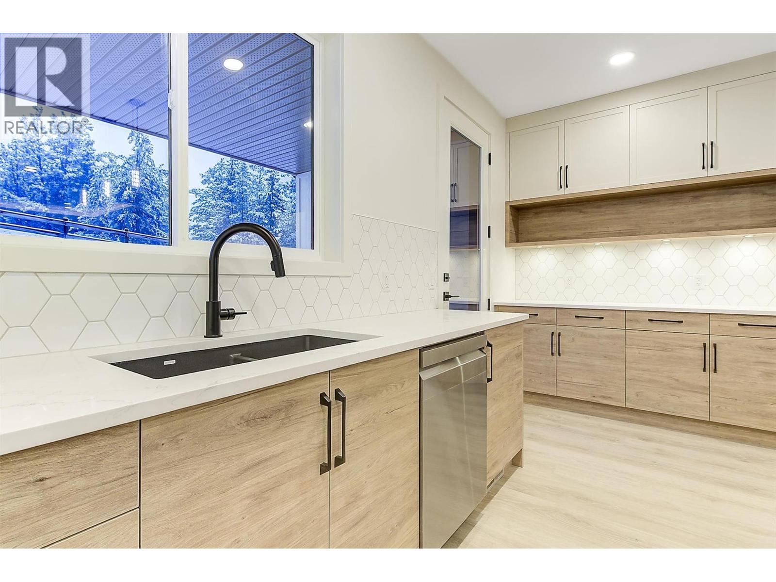 2115 Montenegro Drive, Kelowna, British Columbia  V1P 0B2 - Photo 25 - 10369681