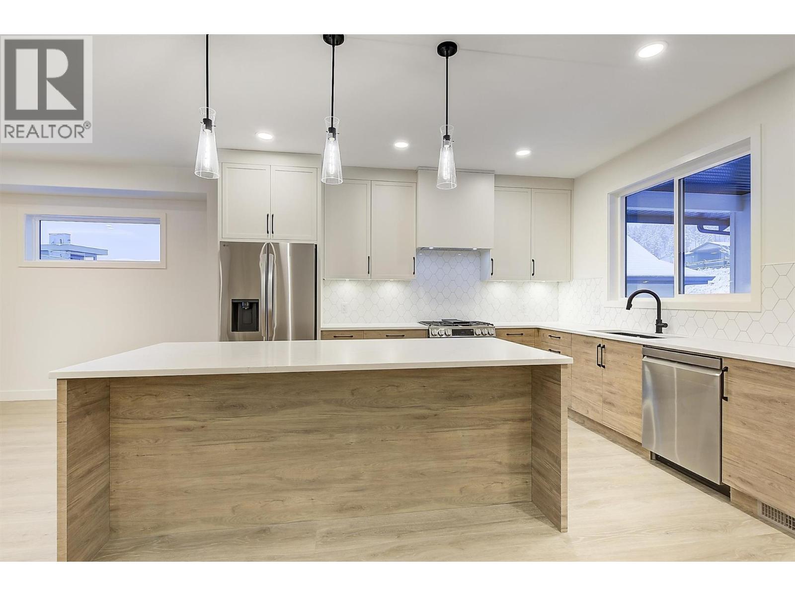 2115 Montenegro Drive, Kelowna, British Columbia  V1P 0B2 - Photo 28 - 10369681