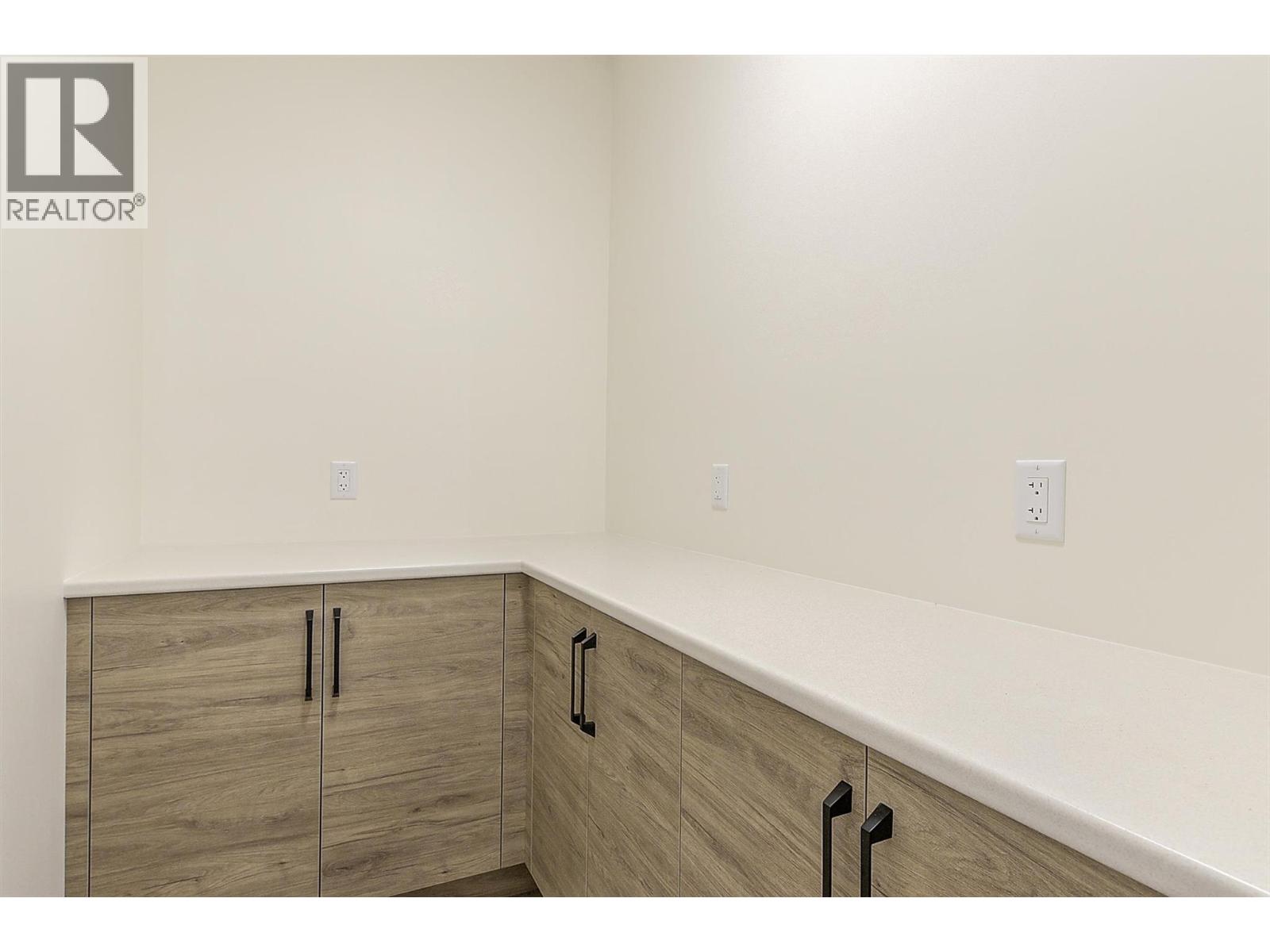 2115 Montenegro Drive, Kelowna, British Columbia  V1P 0B2 - Photo 30 - 10369681