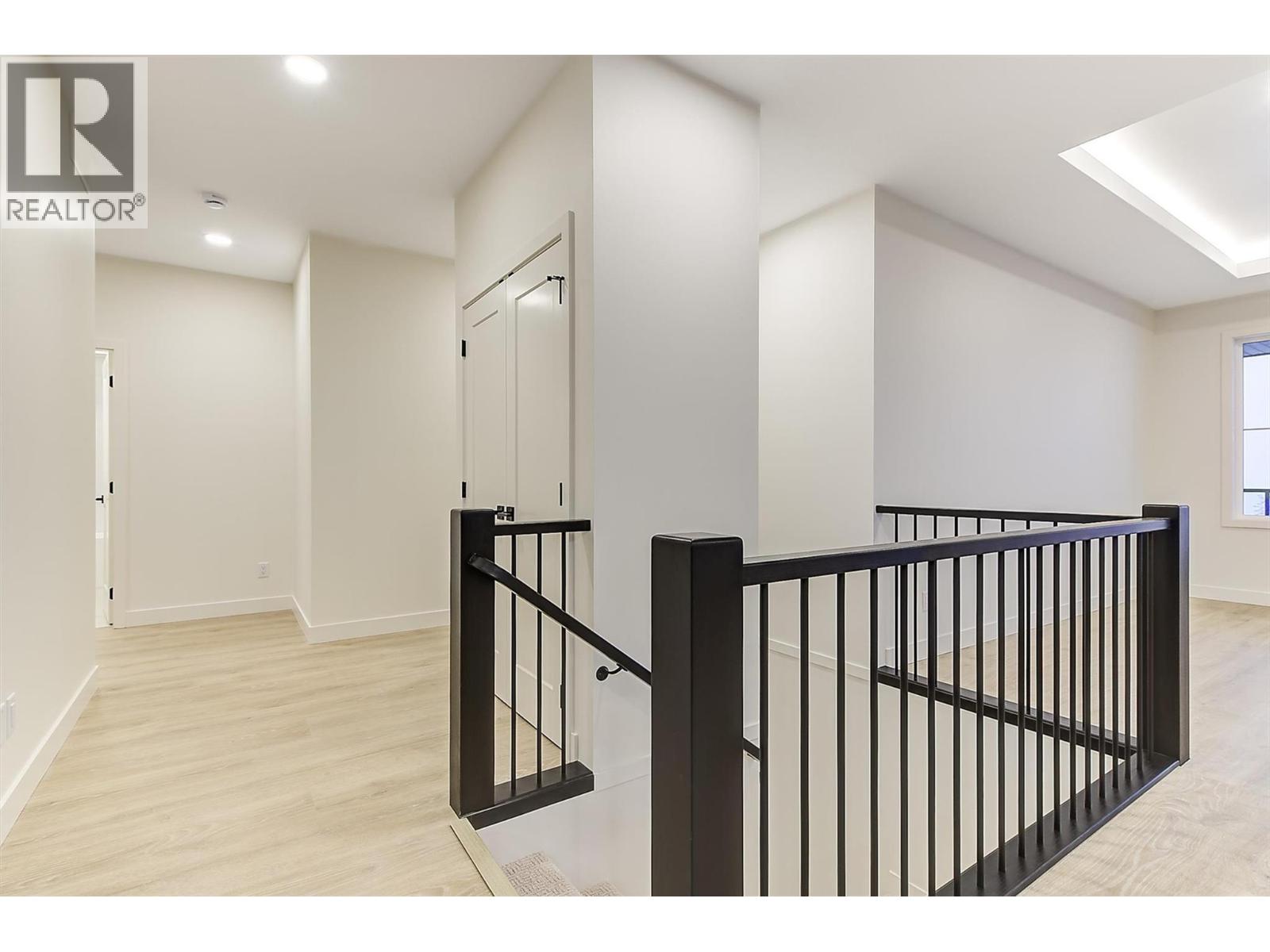 2115 Montenegro Drive, Kelowna, British Columbia  V1P 0B2 - Photo 32 - 10369681