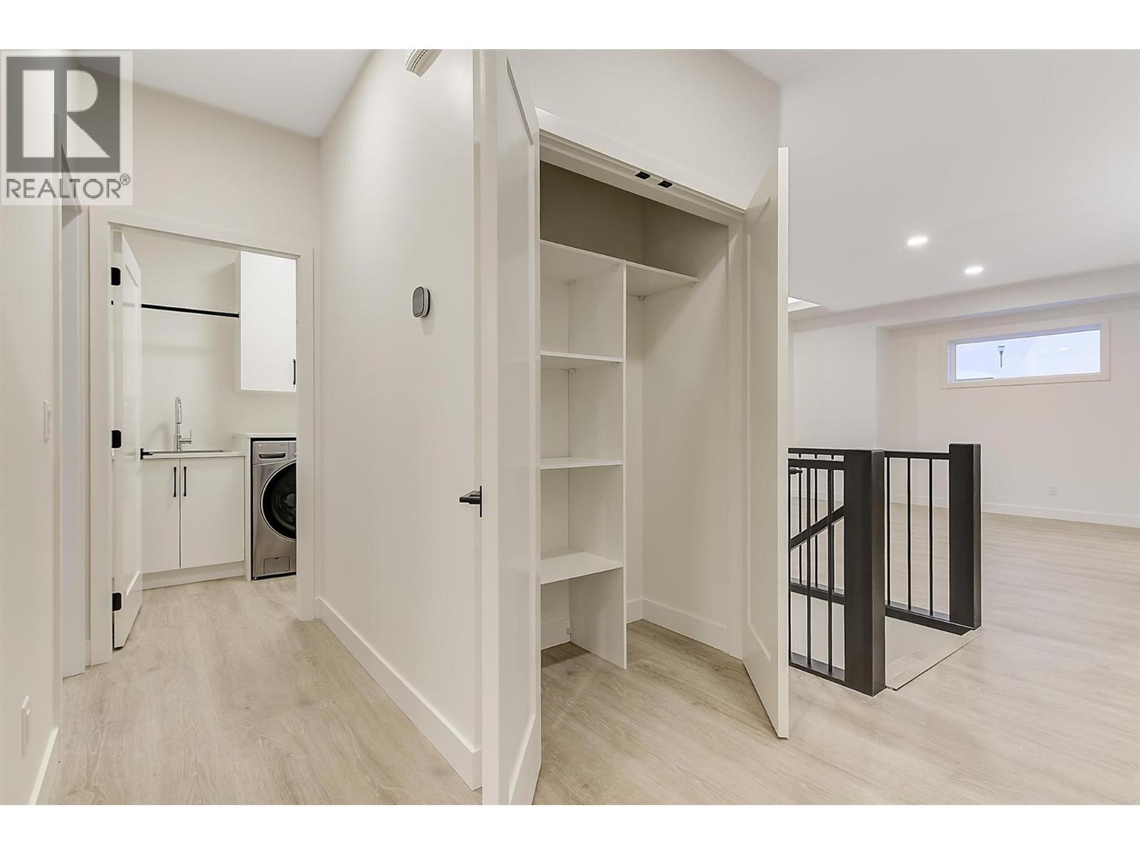 2115 Montenegro Drive, Kelowna, British Columbia  V1P 0B2 - Photo 33 - 10369681