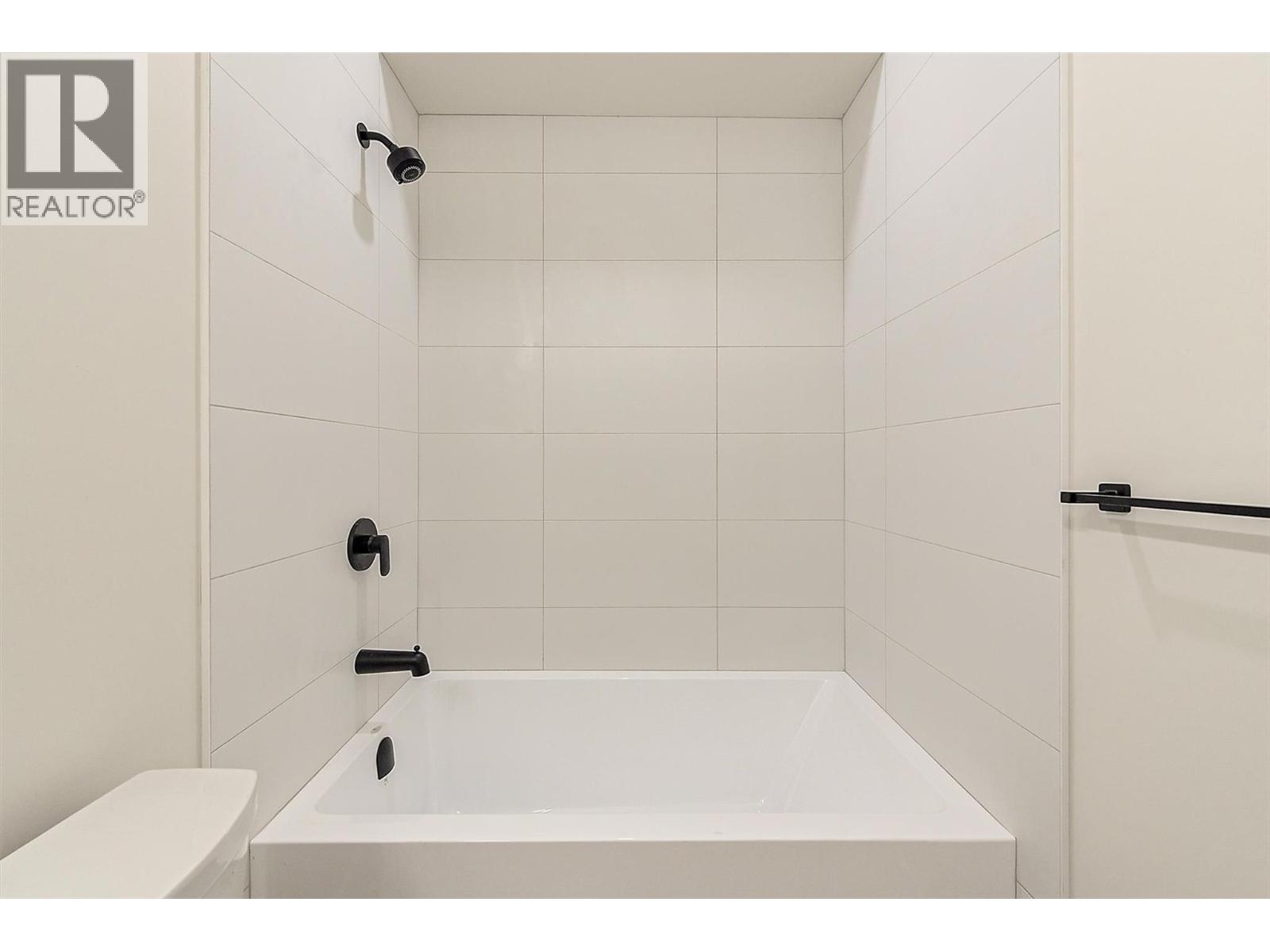 2115 Montenegro Drive, Kelowna, British Columbia  V1P 0B2 - Photo 49 - 10369681