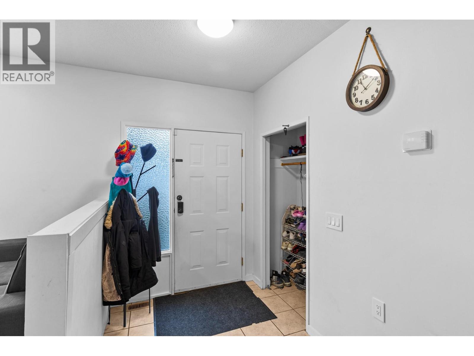 545 Primrose Road, Kelowna, British Columbia  V1X 4L5 - Photo 3 - 10370282