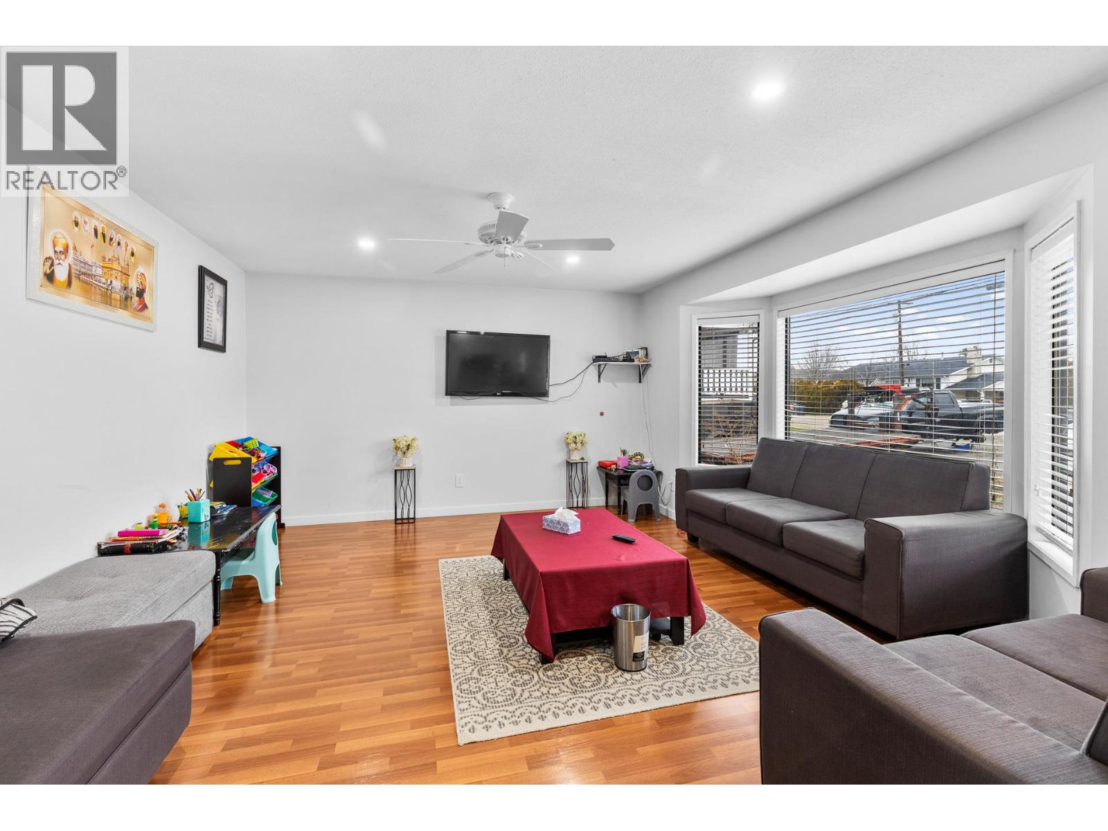 545 Primrose Road, Kelowna, British Columbia  V1X 4L5 - Photo 5 - 10370282