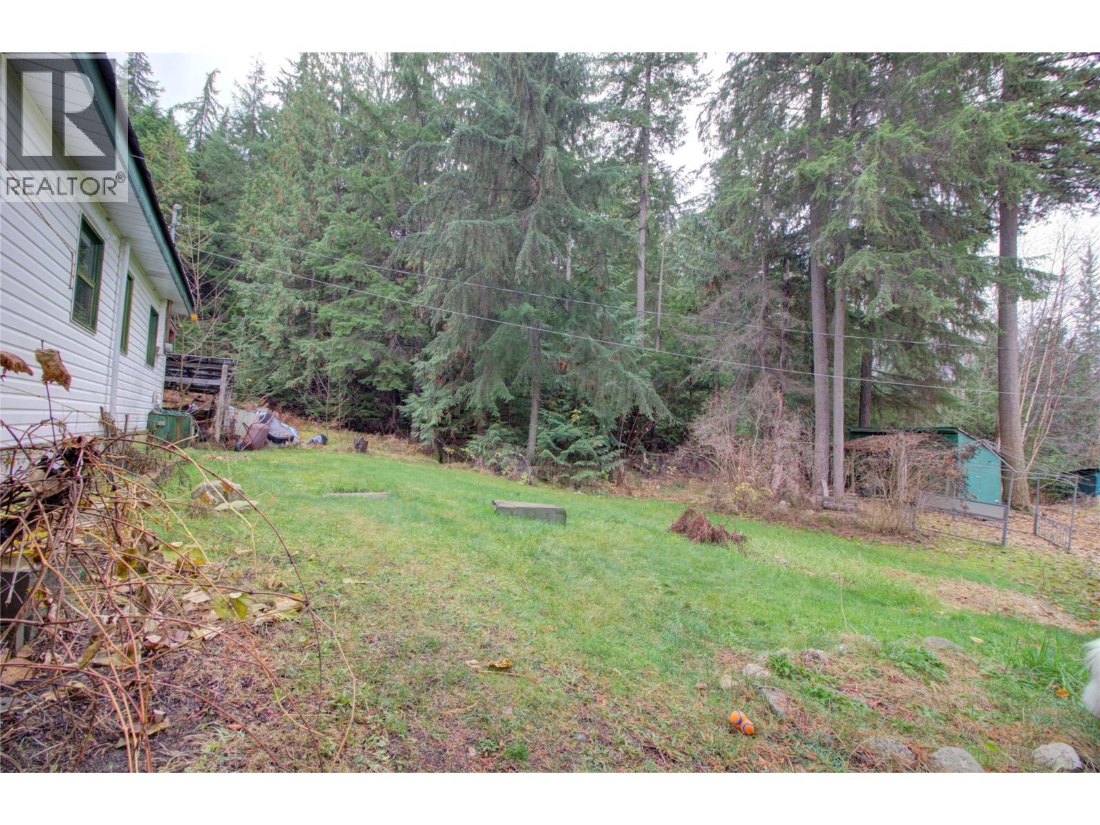 7802 Brydges Road, Fauquier, British Columbia  V0G 1K0 - Photo 34 - 10365794