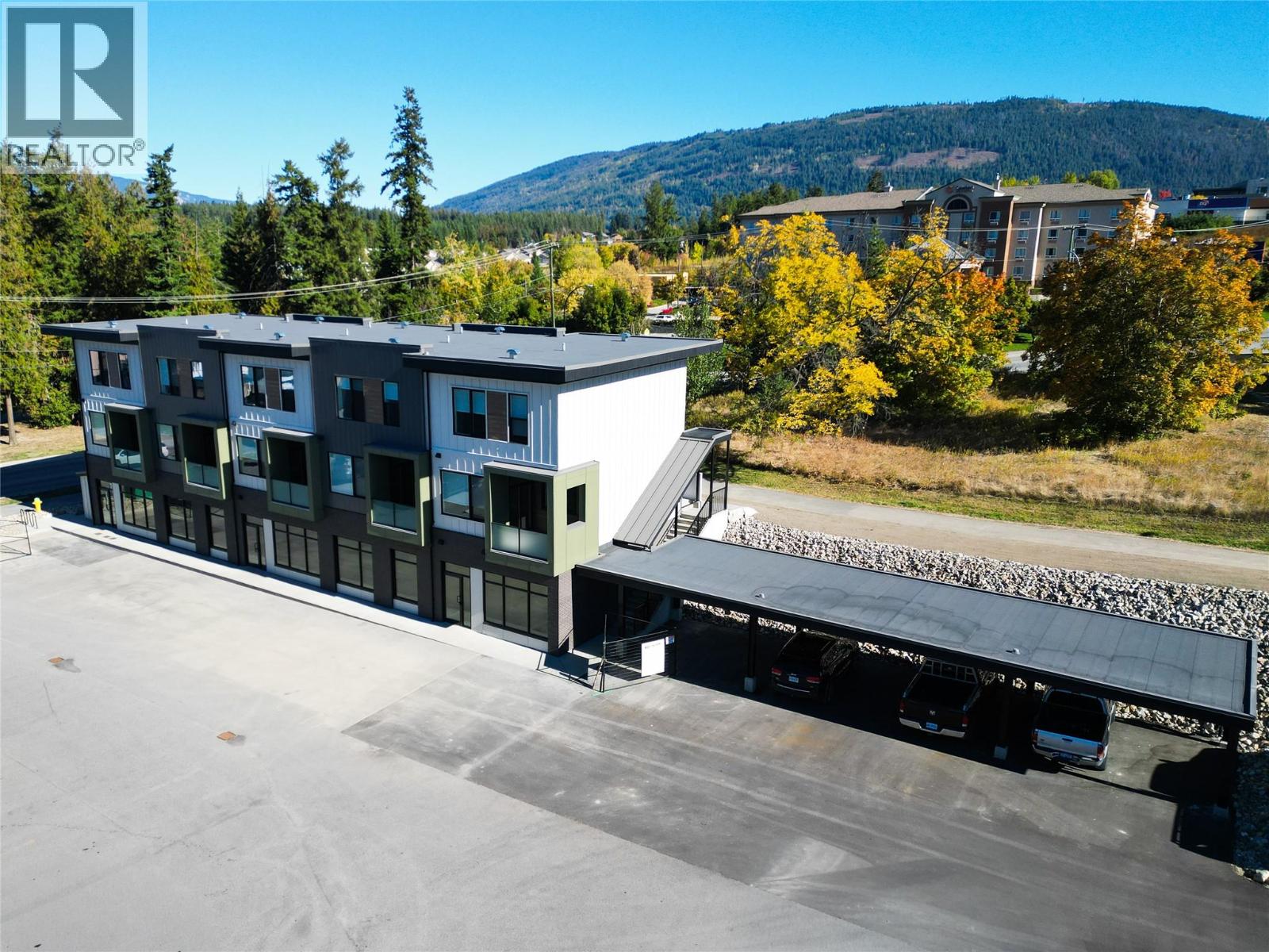 2110 11 Avenue Ne Unit# B102, Salmon Arm, British Columbia  V1E 2J4 - Photo 2 - 10370309