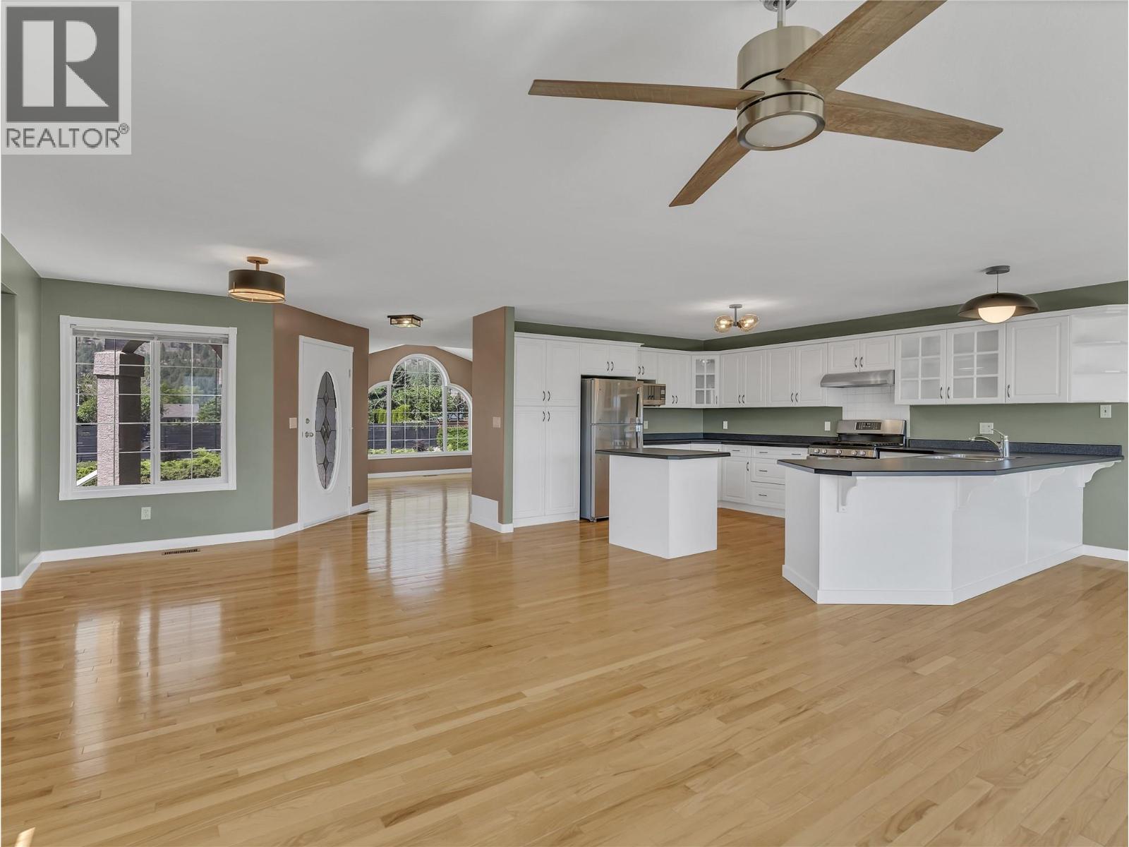 1893 Sandstone Drive, Penticton, British Columbia  V2A 8Y6 - Photo 14 - 10370314