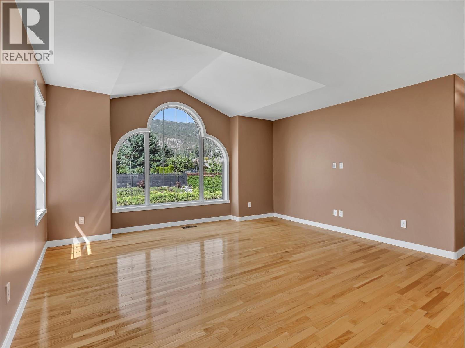 1893 Sandstone Drive, Penticton, British Columbia  V2A 8Y6 - Photo 16 - 10370314