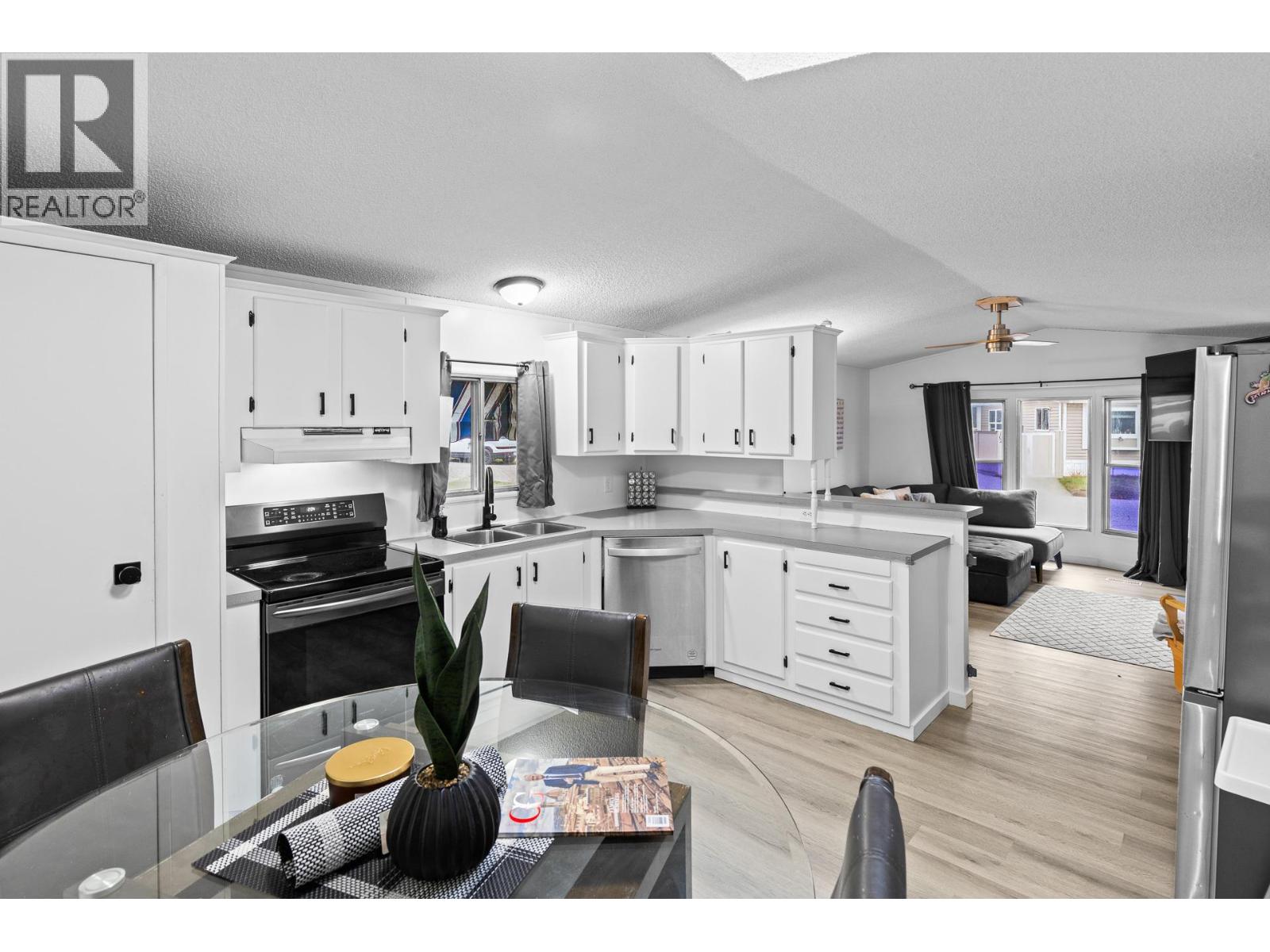 2035 Boucherie Road Unit# 63, West Kelowna, British Columbia  V4T 1Z7 - Photo 10 - 10370080