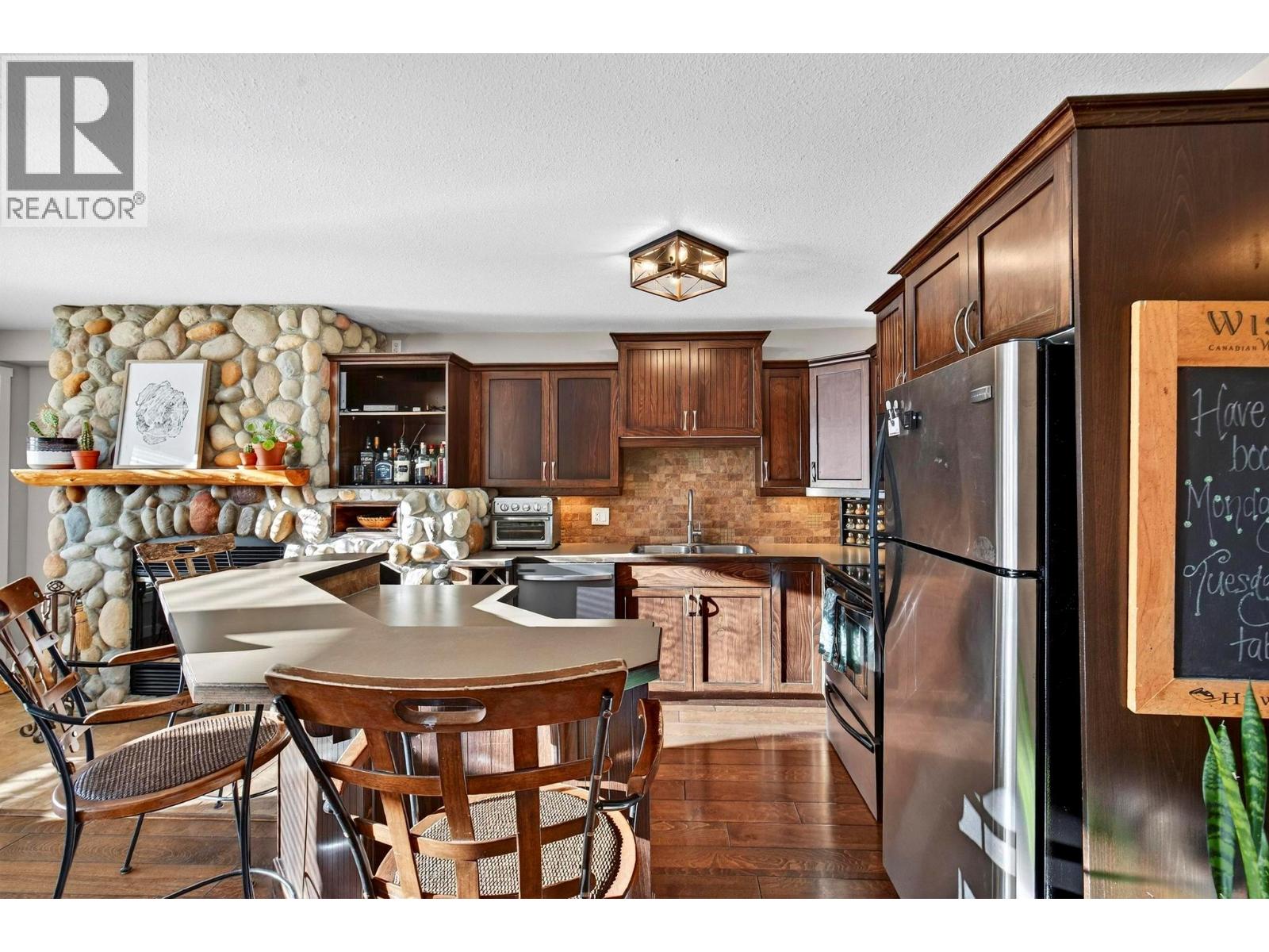 7375 Porcupine Road Unit# 104, Big White, British Columbia  V1P 1P3 - Photo 4 - 10370107