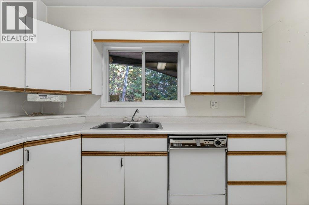 4373 Copper Cove Road, Scotch Creek, British Columbia  V0E 1M5 - Photo 17 - 10370005