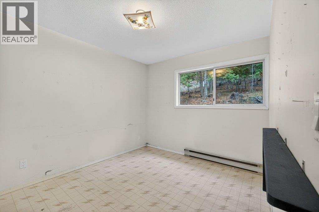 4373 Copper Cove Road, Scotch Creek, British Columbia  V0E 1M5 - Photo 22 - 10370005