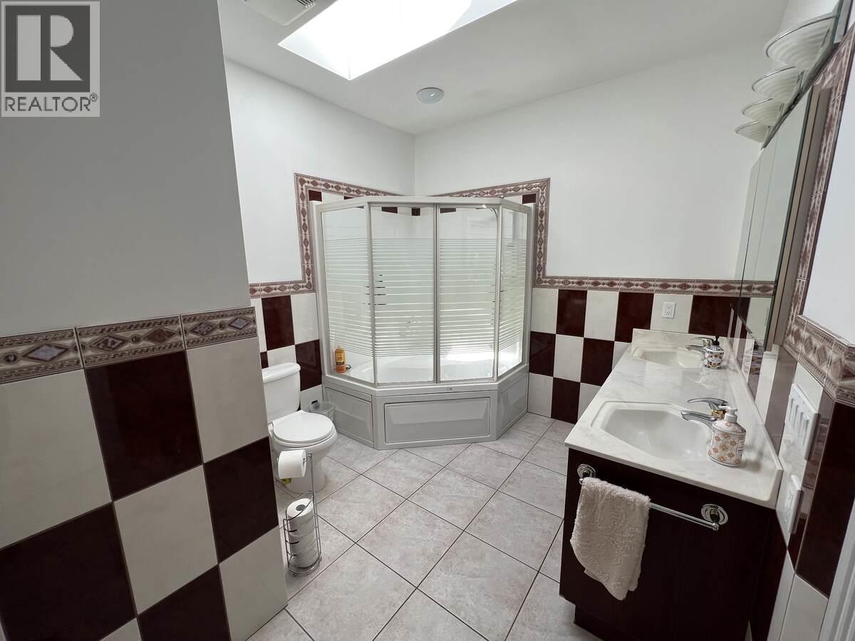 3380 Neid Road, Kelowna, British Columbia  V1W 4H5 - Photo 23 - 10370373