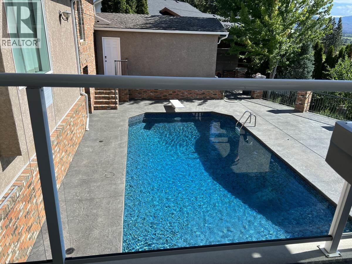 3380 Neid Road, Kelowna, British Columbia  V1W 4H5 - Photo 25 - 10370373