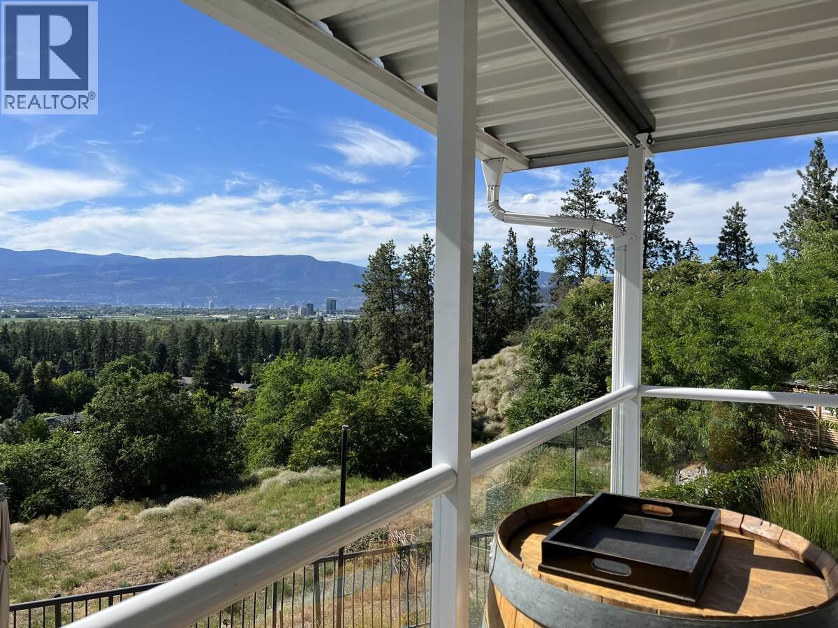 3380 Neid Road, Kelowna, British Columbia  V1W 4H5 - Photo 32 - 10370373