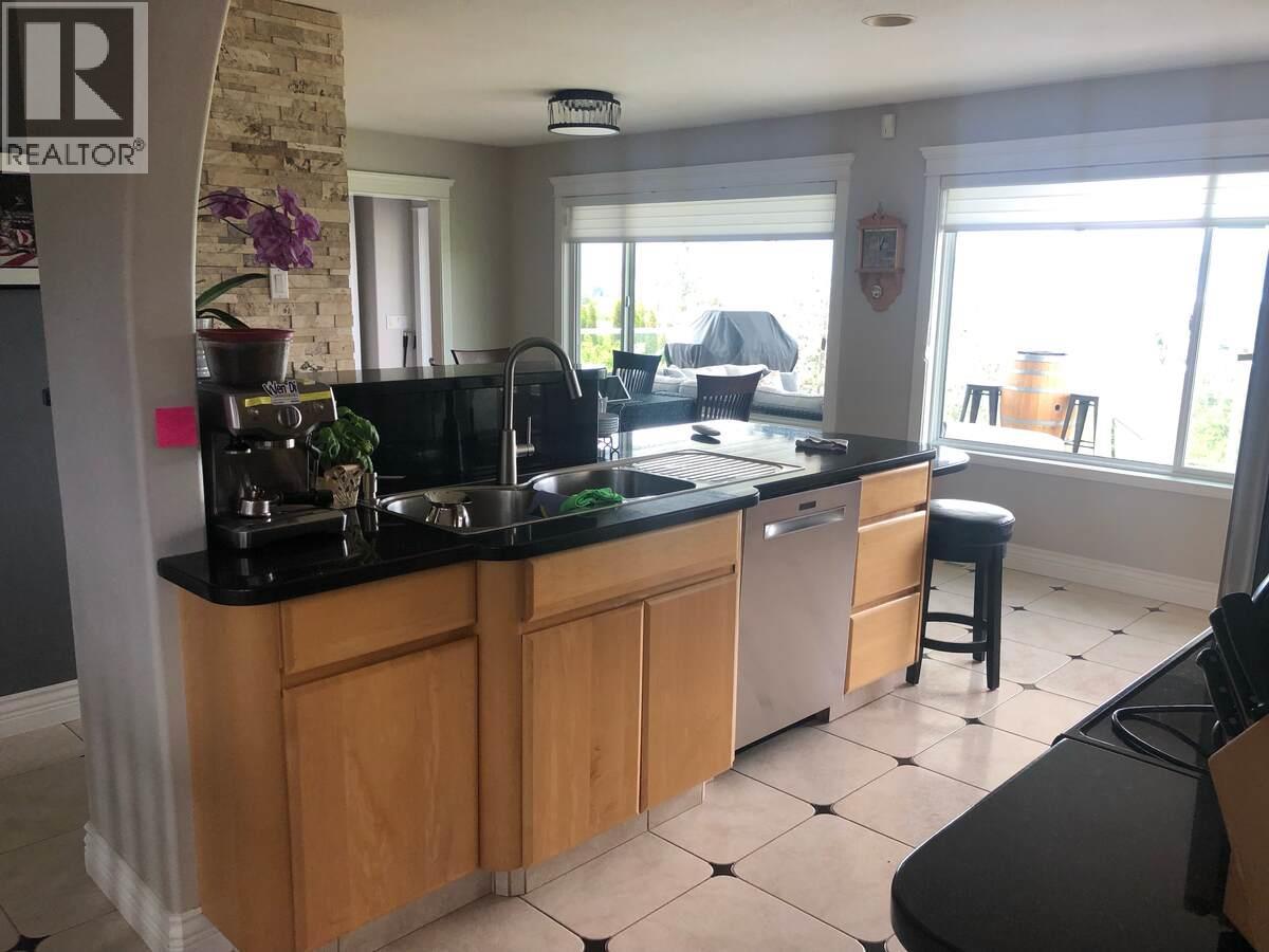 3380 Neid Road, Kelowna, British Columbia  V1W 4H5 - Photo 37 - 10370373