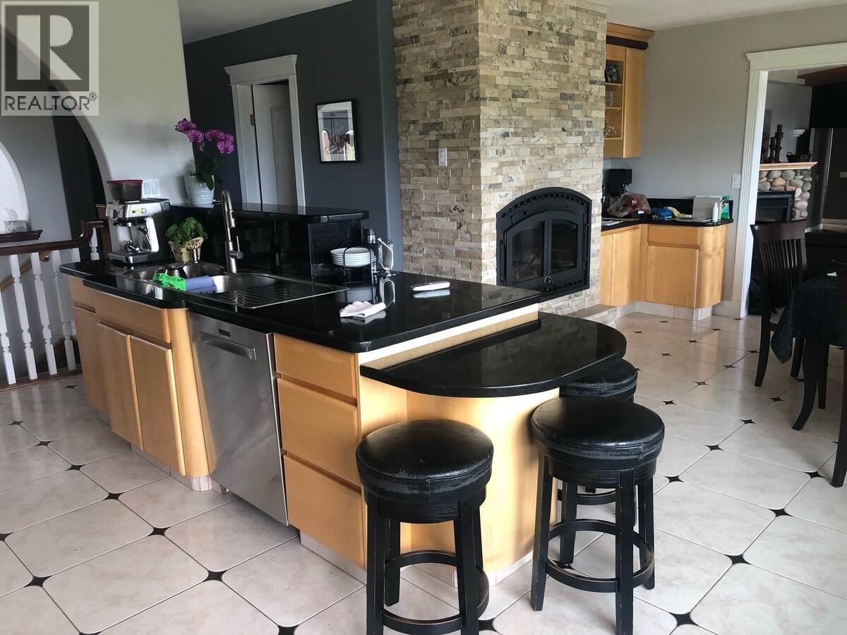 3380 Neid Road, Kelowna, British Columbia  V1W 4H5 - Photo 38 - 10370373
