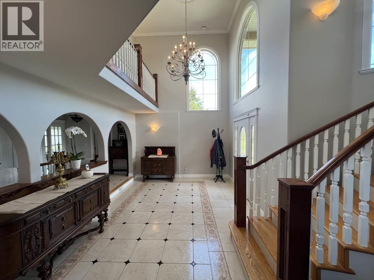 3380 Neid Road, Kelowna, British Columbia  V1W 4H5 - Photo 6 - 10370373