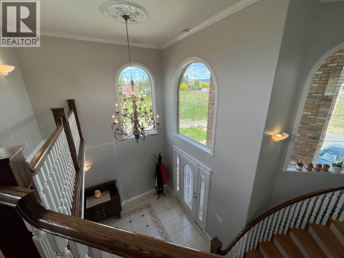 3380 Neid Road, Kelowna, British Columbia  V1W 4H5 - Photo 9 - 10370373