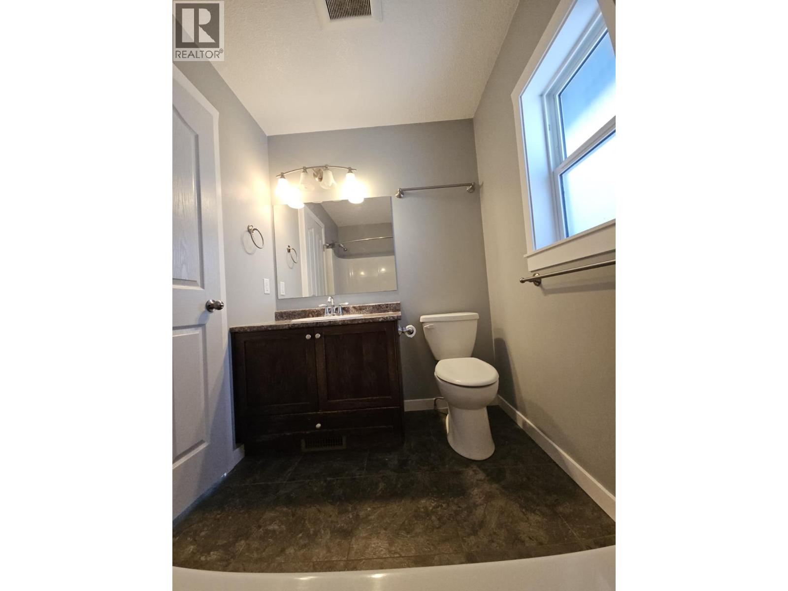 5216 41 Street Ne, Chetwynd, British Columbia  V0C 1J0 - Photo 36 - 10370351