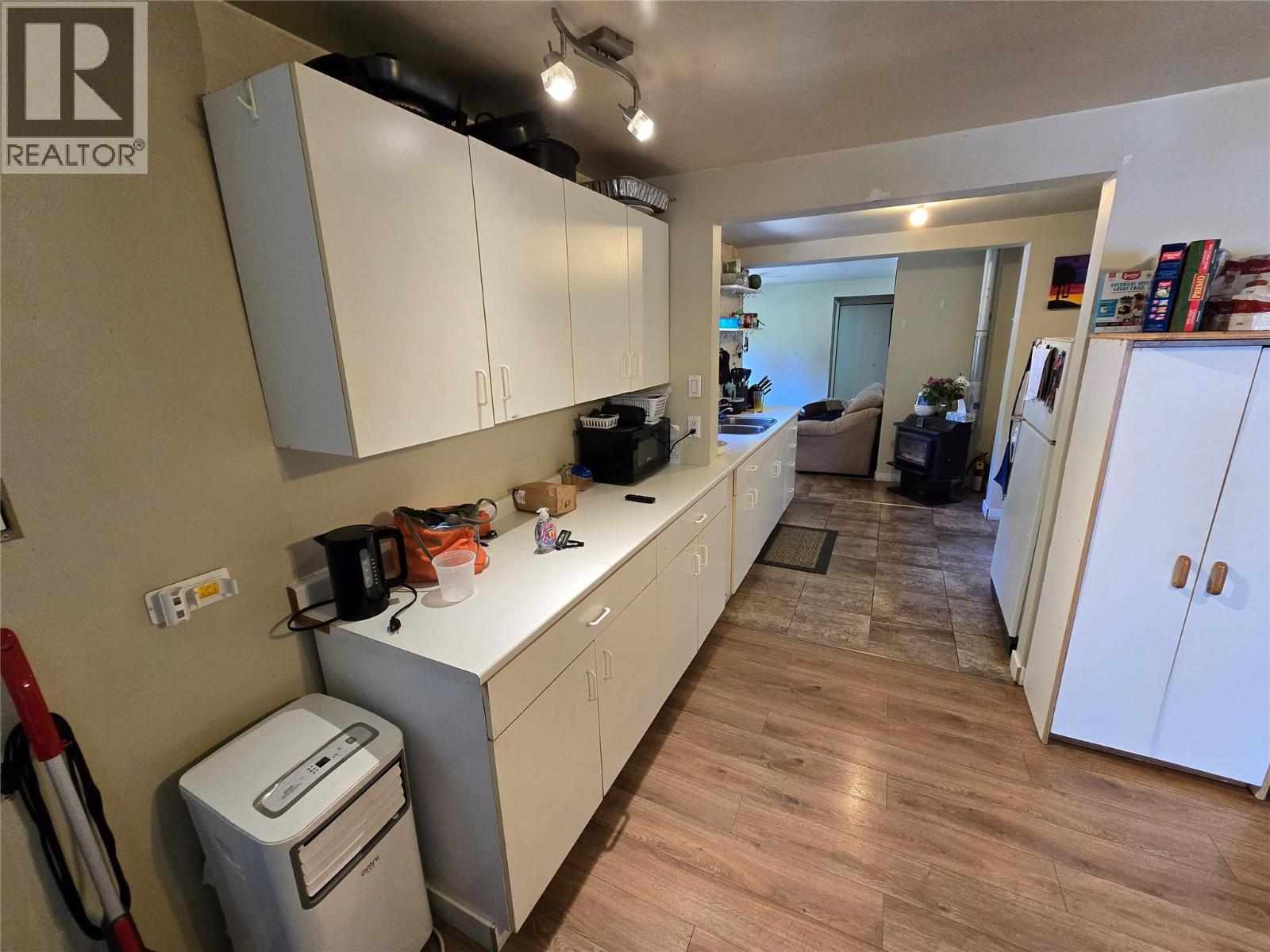 404 Haywood Road, Clearwater, British Columbia  V0E 1N1 - Photo 17 - 10370350