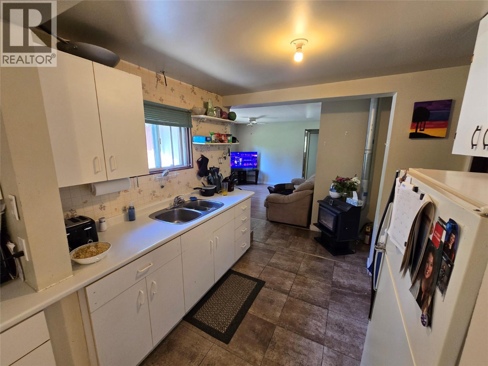 404 Haywood Road, Clearwater, British Columbia  V0E 1N1 - Photo 4 - 10370350