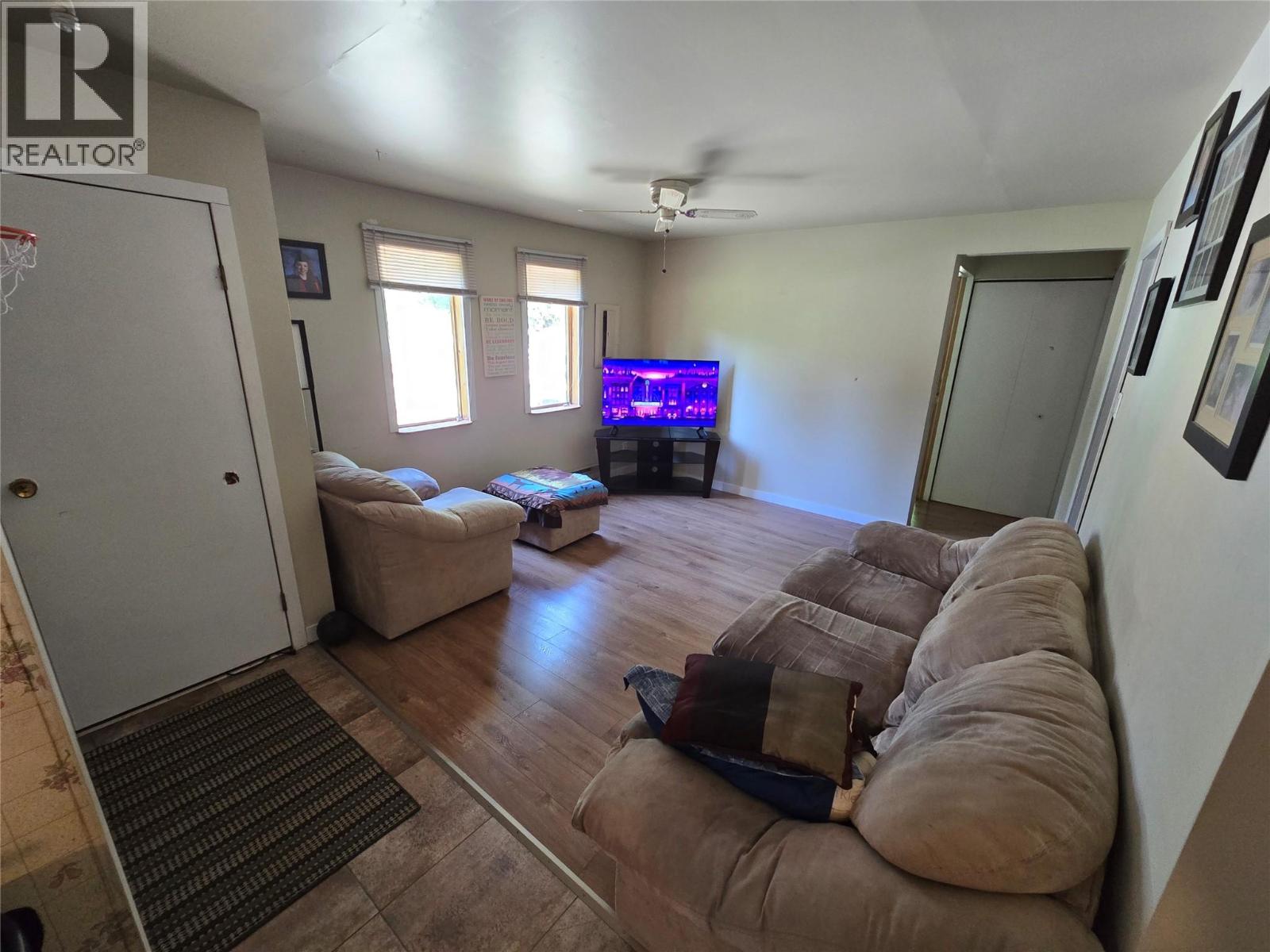 404 Haywood Road, Clearwater, British Columbia  V0E 1N1 - Photo 8 - 10370350