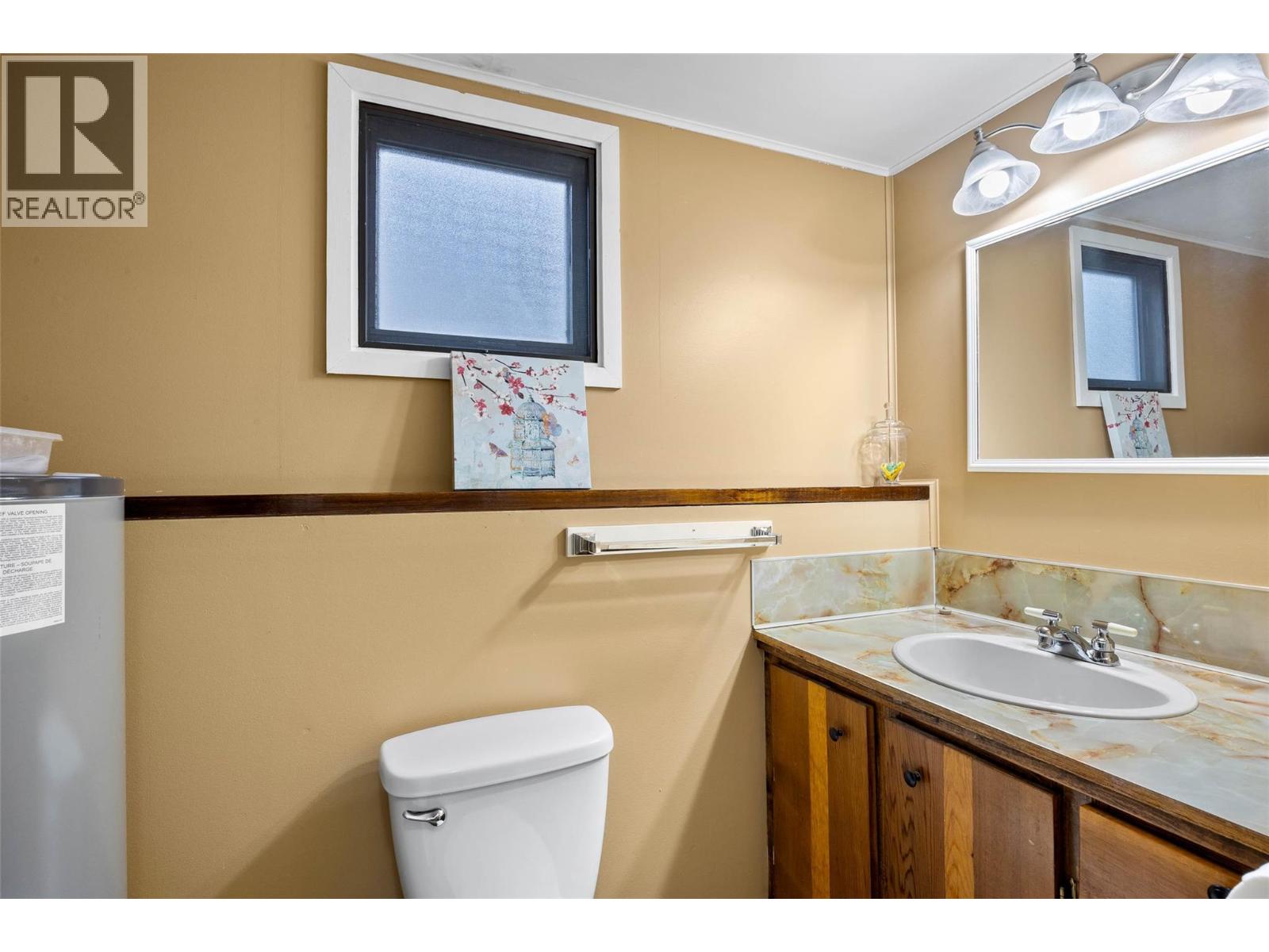 1026 Hillside Avenue, Chase, British Columbia  V0E 1M0 - Photo 13 - 10370394