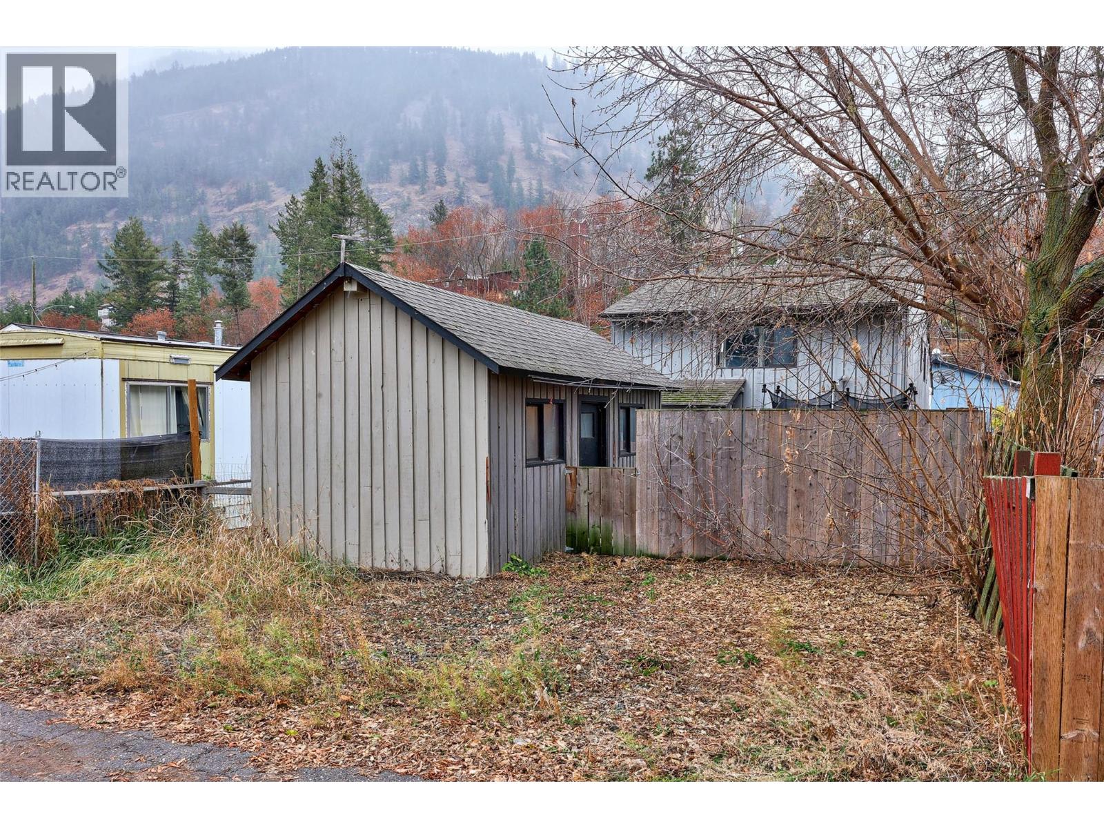 1026 Hillside Avenue, Chase, British Columbia  V0E 1M0 - Photo 18 - 10370394