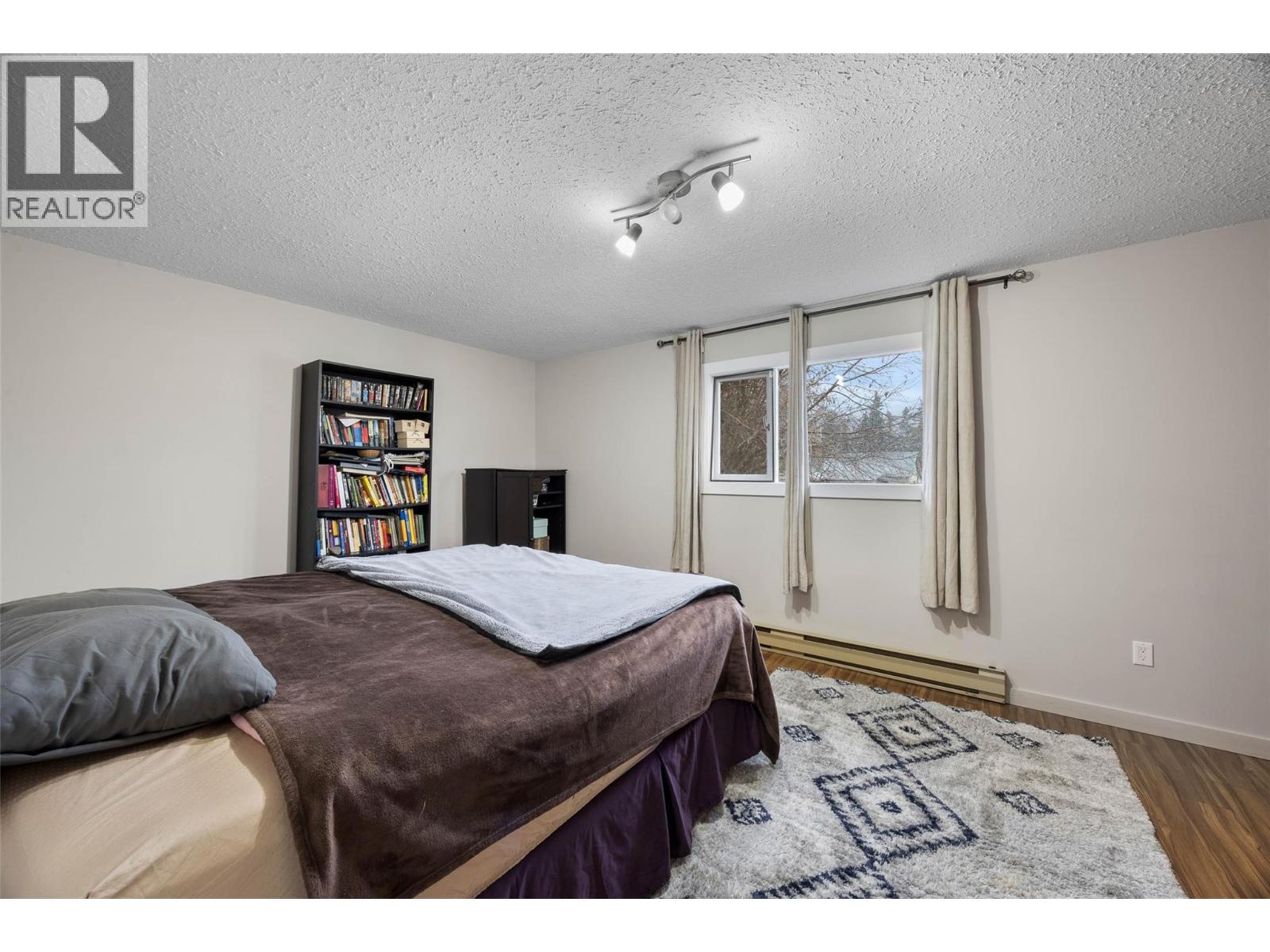 1026 Hillside Avenue, Chase, British Columbia  V0E 1M0 - Photo 8 - 10370394