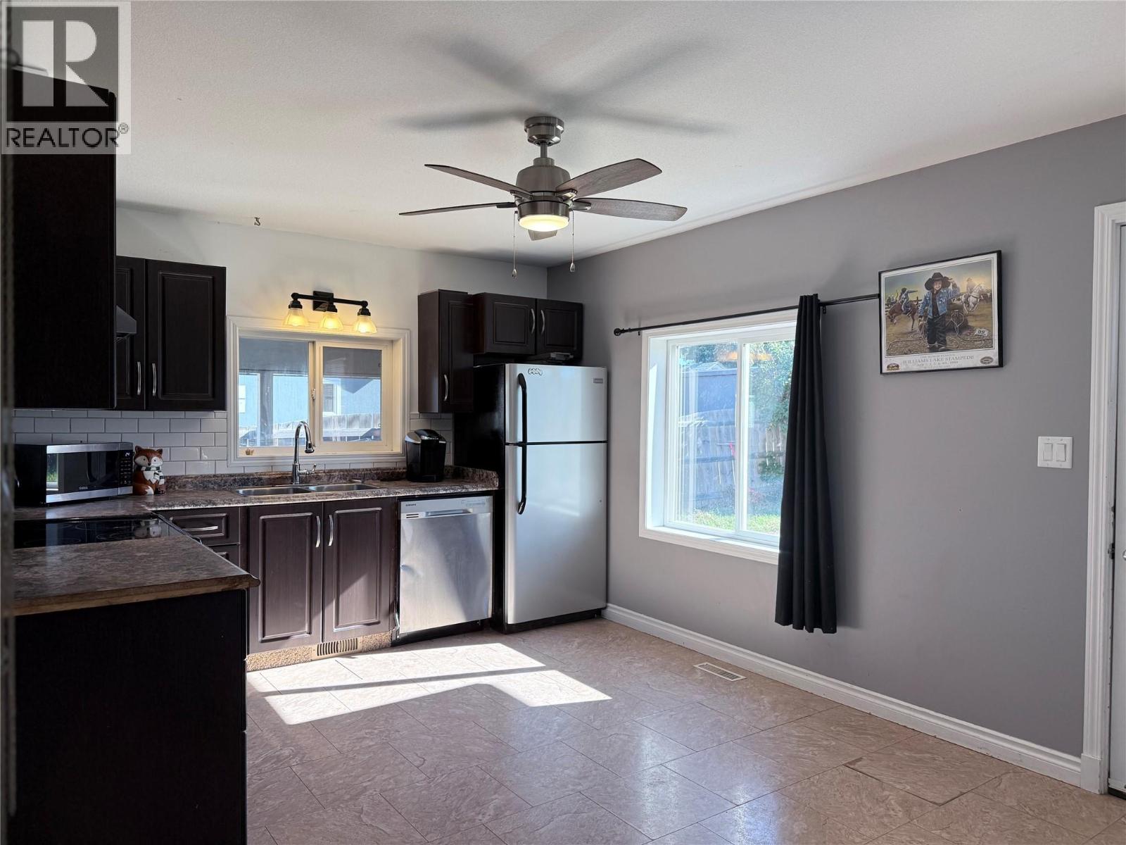 917 4a Street S, Cranbrook, British Columbia  V1C 1J3 - Photo 5 - 10370376
