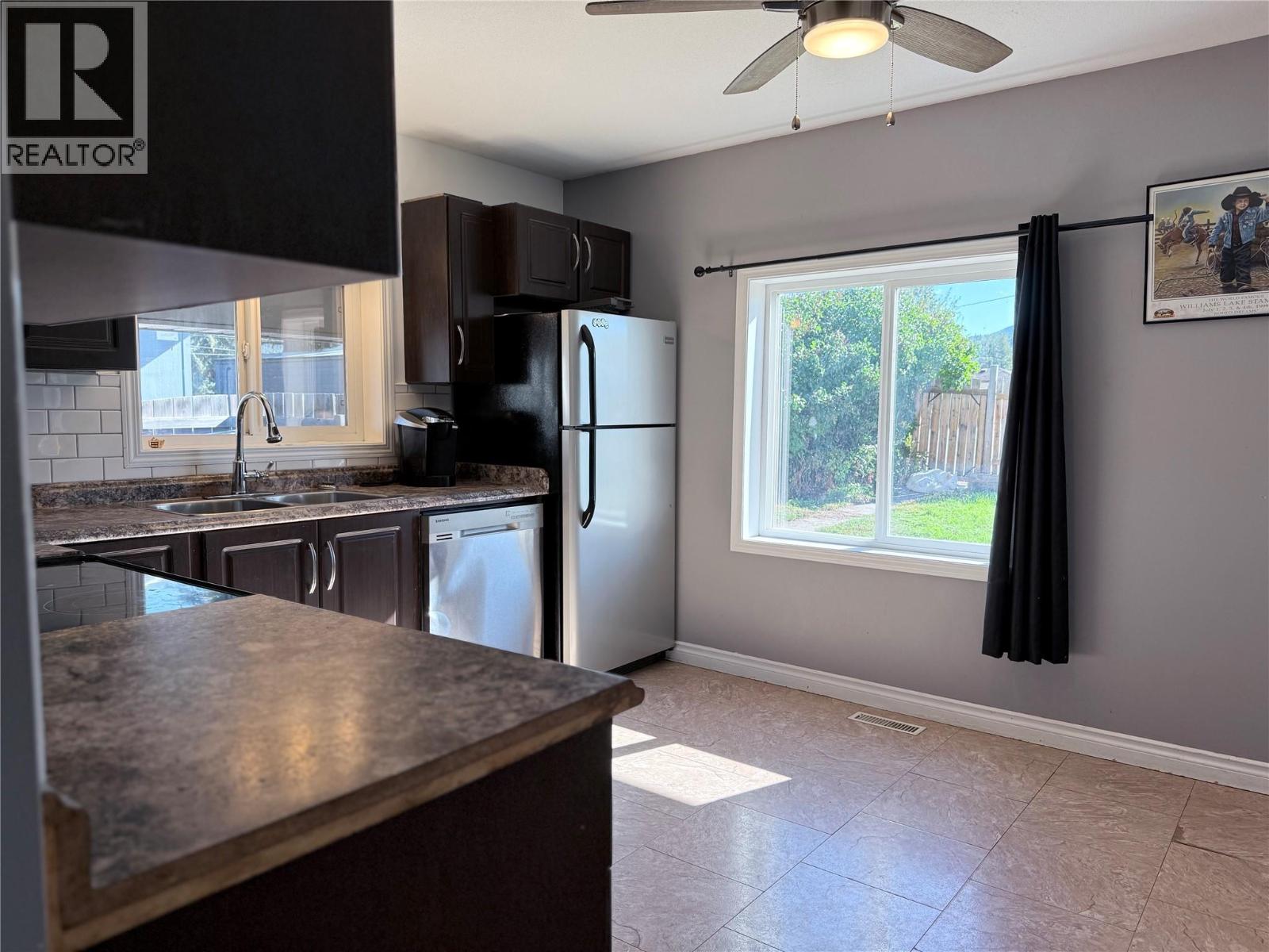 917 4a Street S, Cranbrook, British Columbia  V1C 1J3 - Photo 8 - 10370376