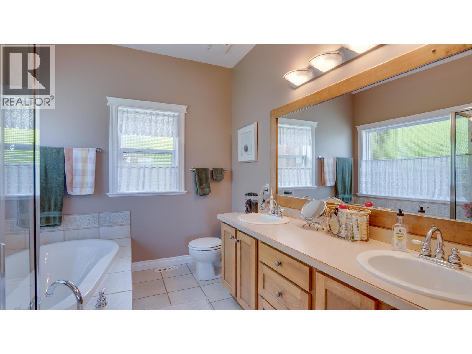 667 Mt. York Drive, Coldstream, British Columbia  V1B 3X2 - Photo 24 - 10370401