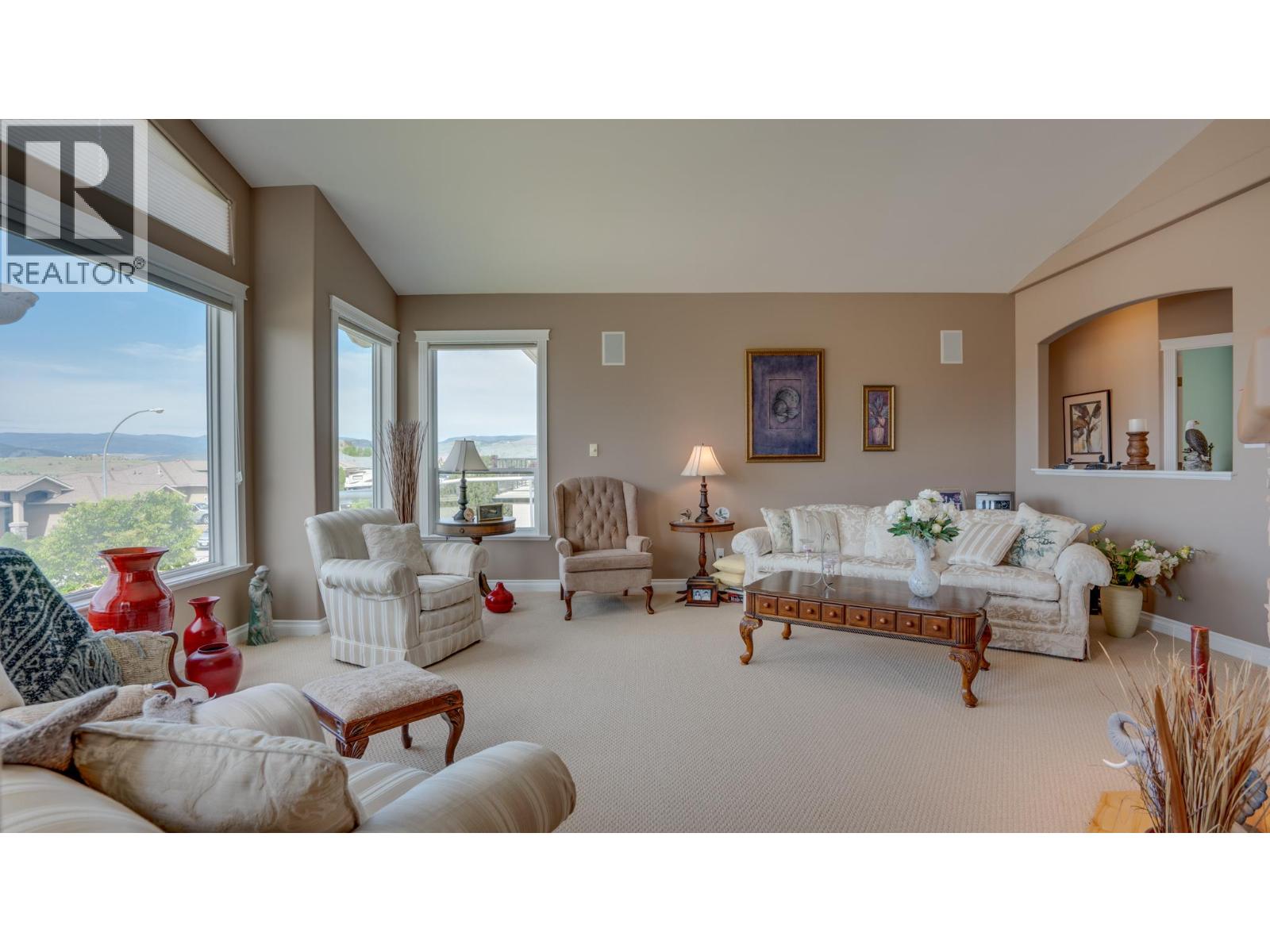 667 Mt. York Drive, Coldstream, British Columbia  V1B 3X2 - Photo 4 - 10370401