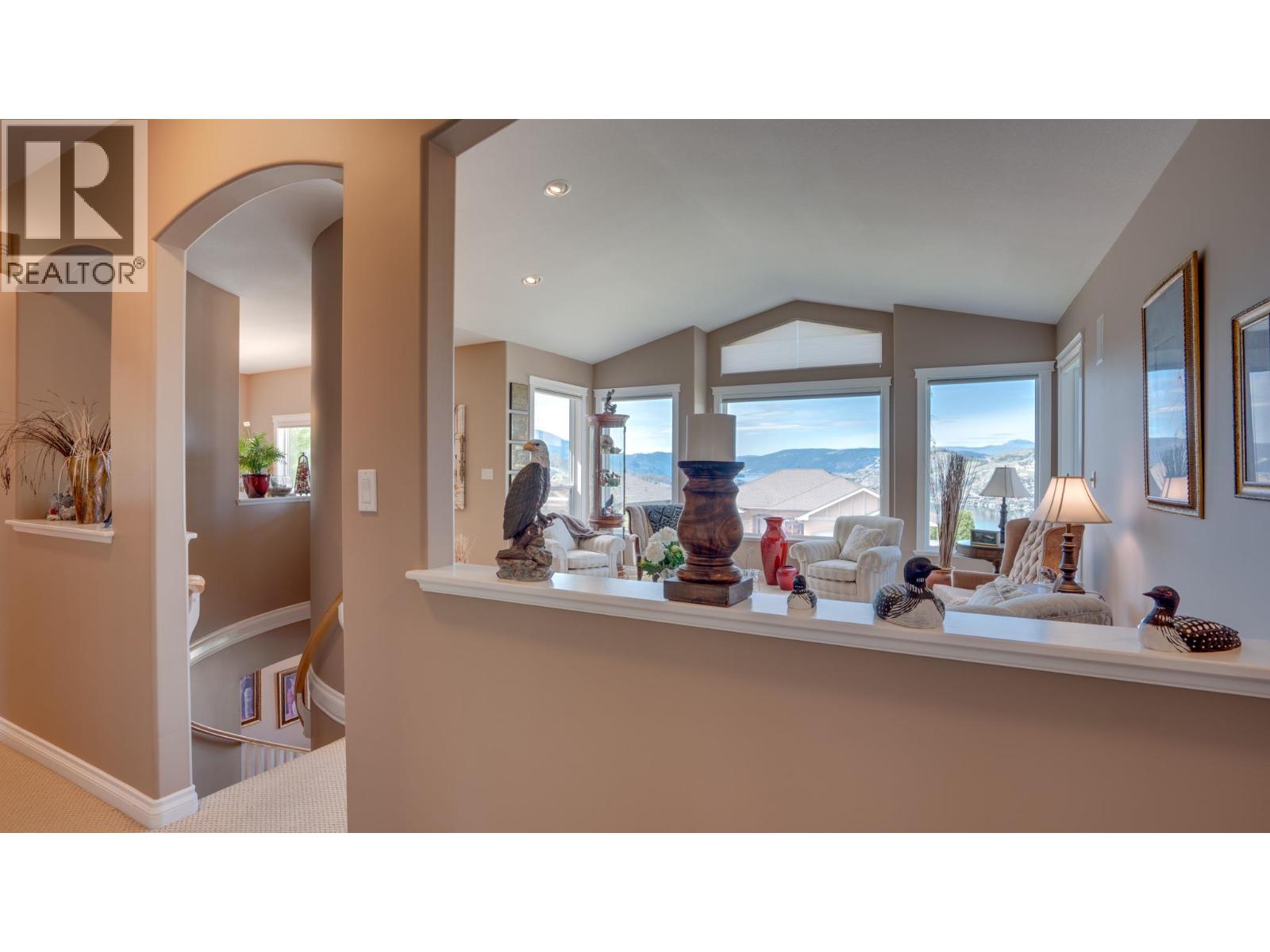 667 Mt. York Drive, Coldstream, British Columbia  V1B 3X2 - Photo 6 - 10370401