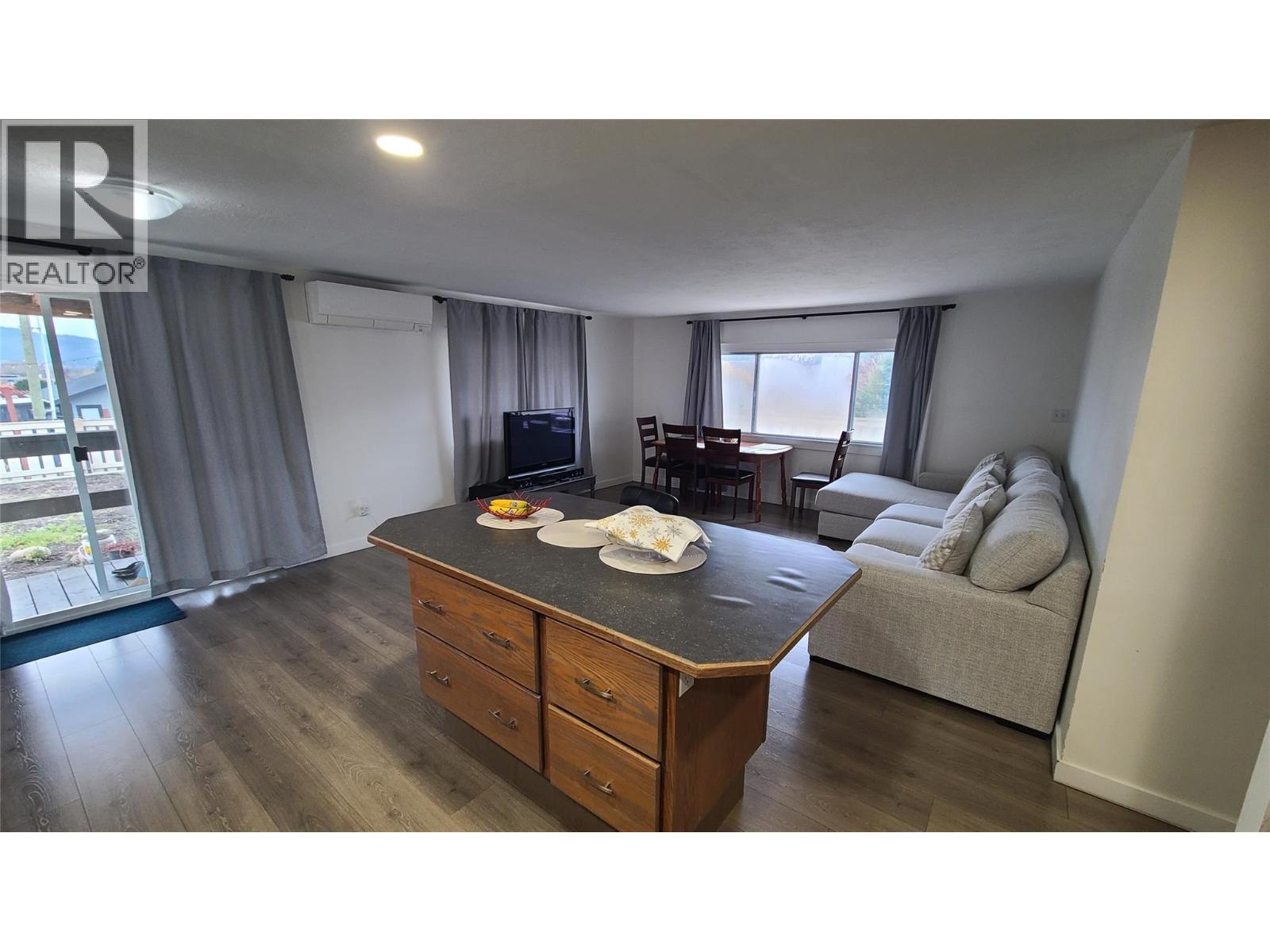 7361 Tucelnuit Drive, Oliver, British Columbia  V0H 1T2 - Photo 9 - 10370273