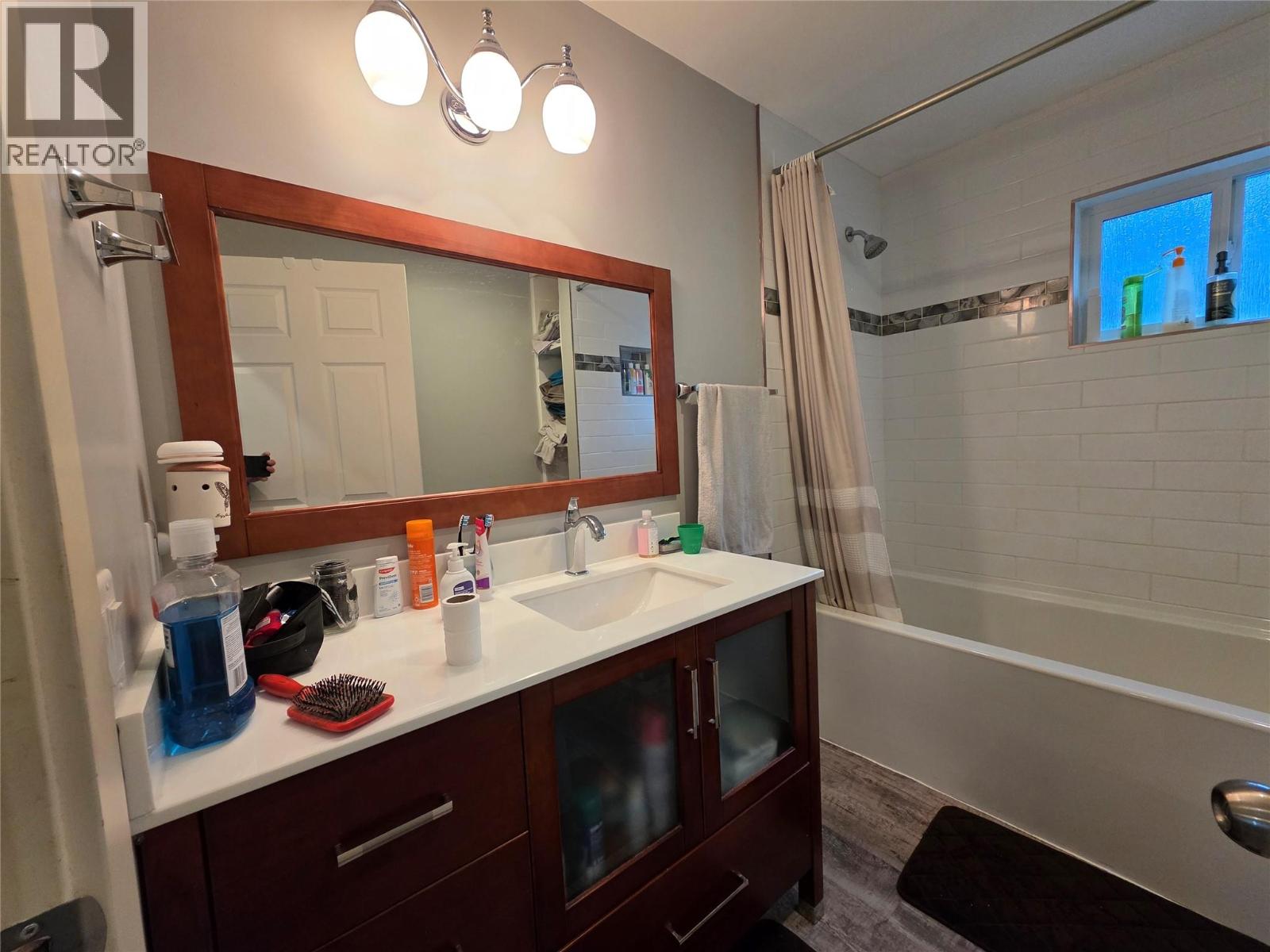 1704 Second Avenue, Rossland, British Columbia  V0G 1Y0 - Photo 13 - 10370363