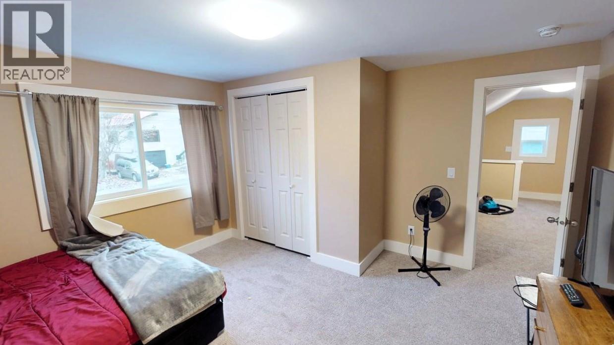 1704 Second Avenue, Rossland, British Columbia  V0G 1Y0 - Photo 20 - 10370363