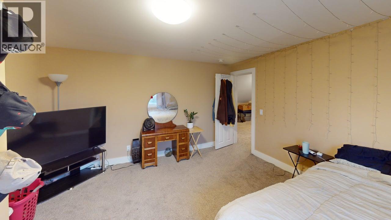 1704 Second Avenue, Rossland, British Columbia  V0G 1Y0 - Photo 23 - 10370363